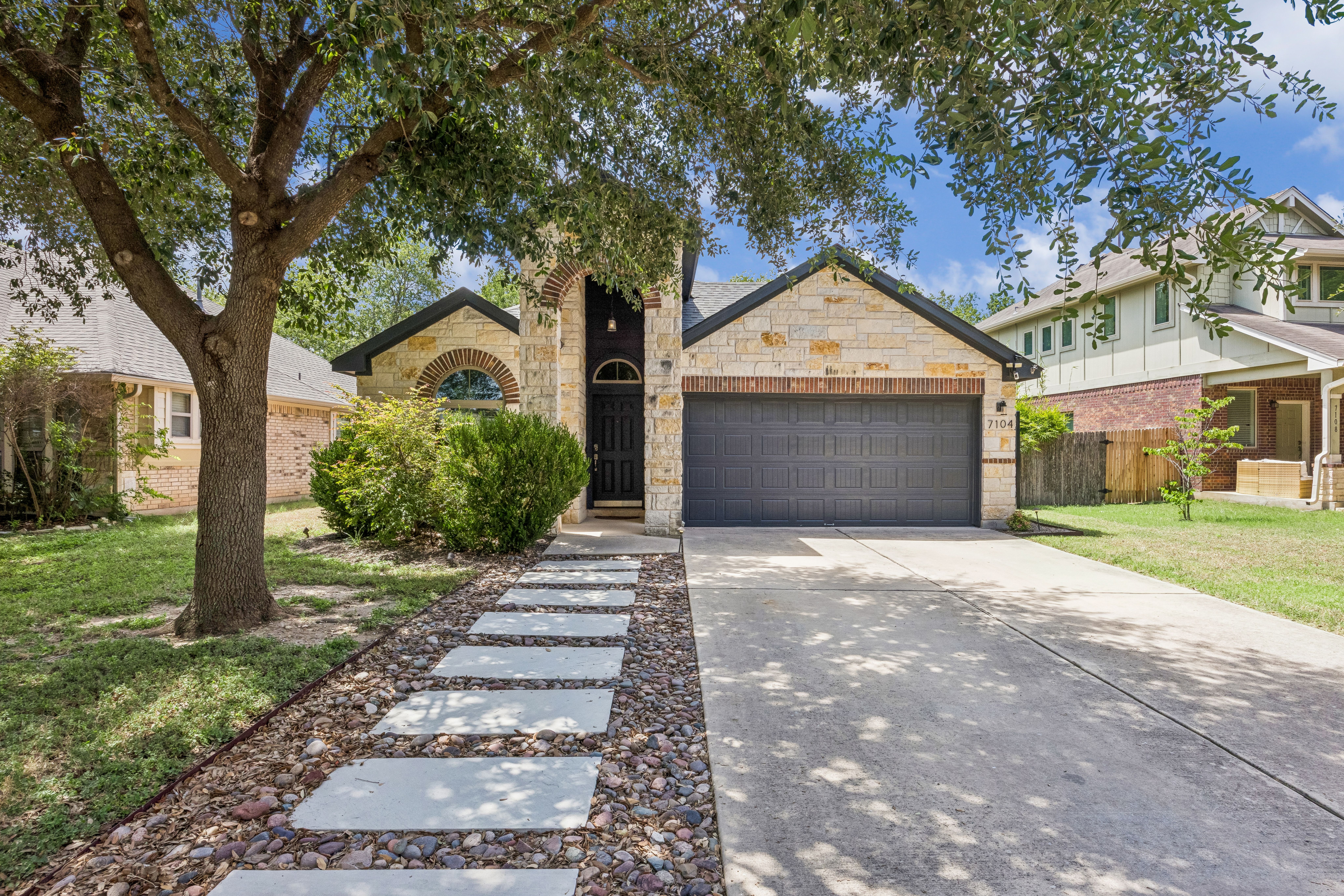 7104 Bay City Bend 