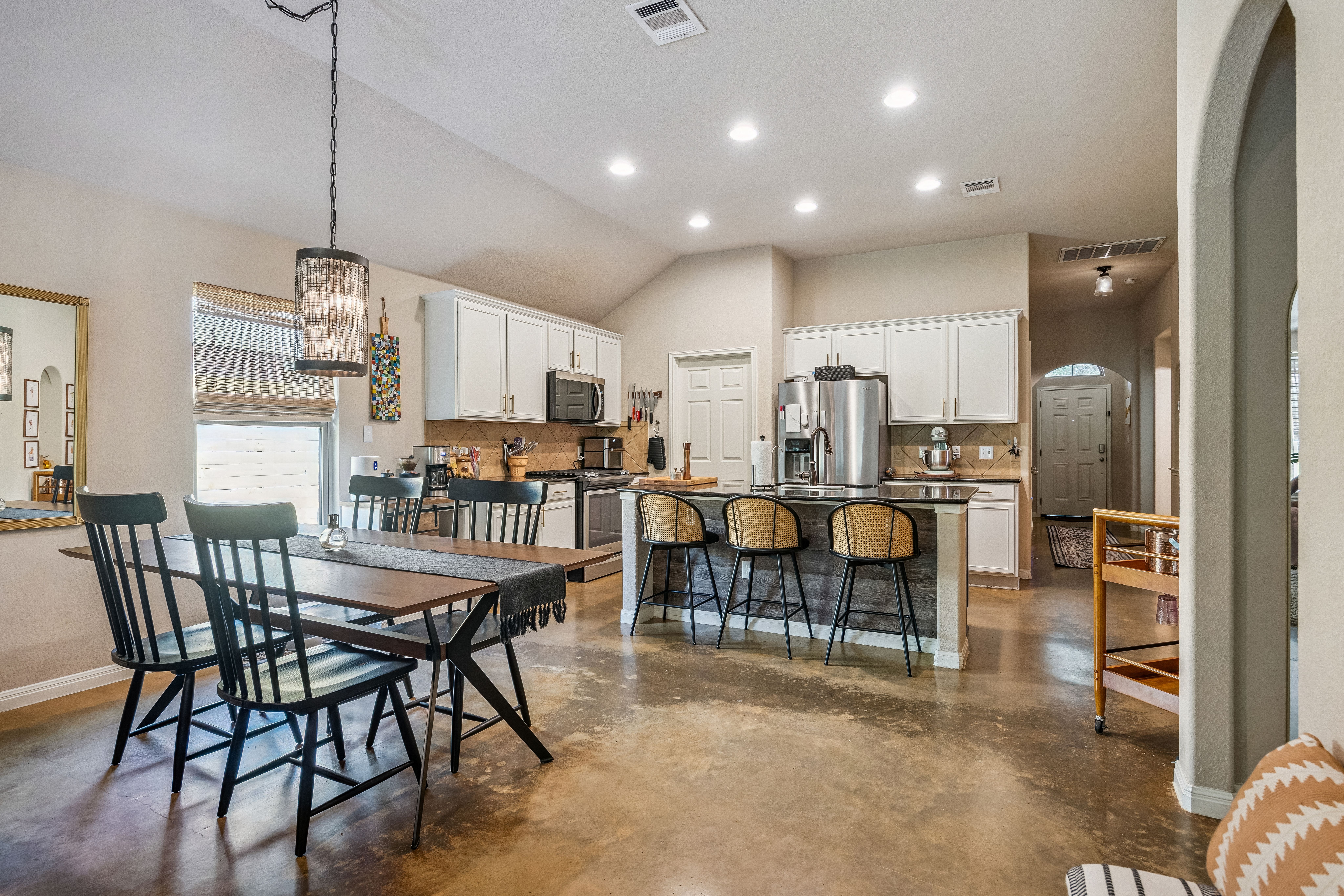 7104 Bay City Bend 