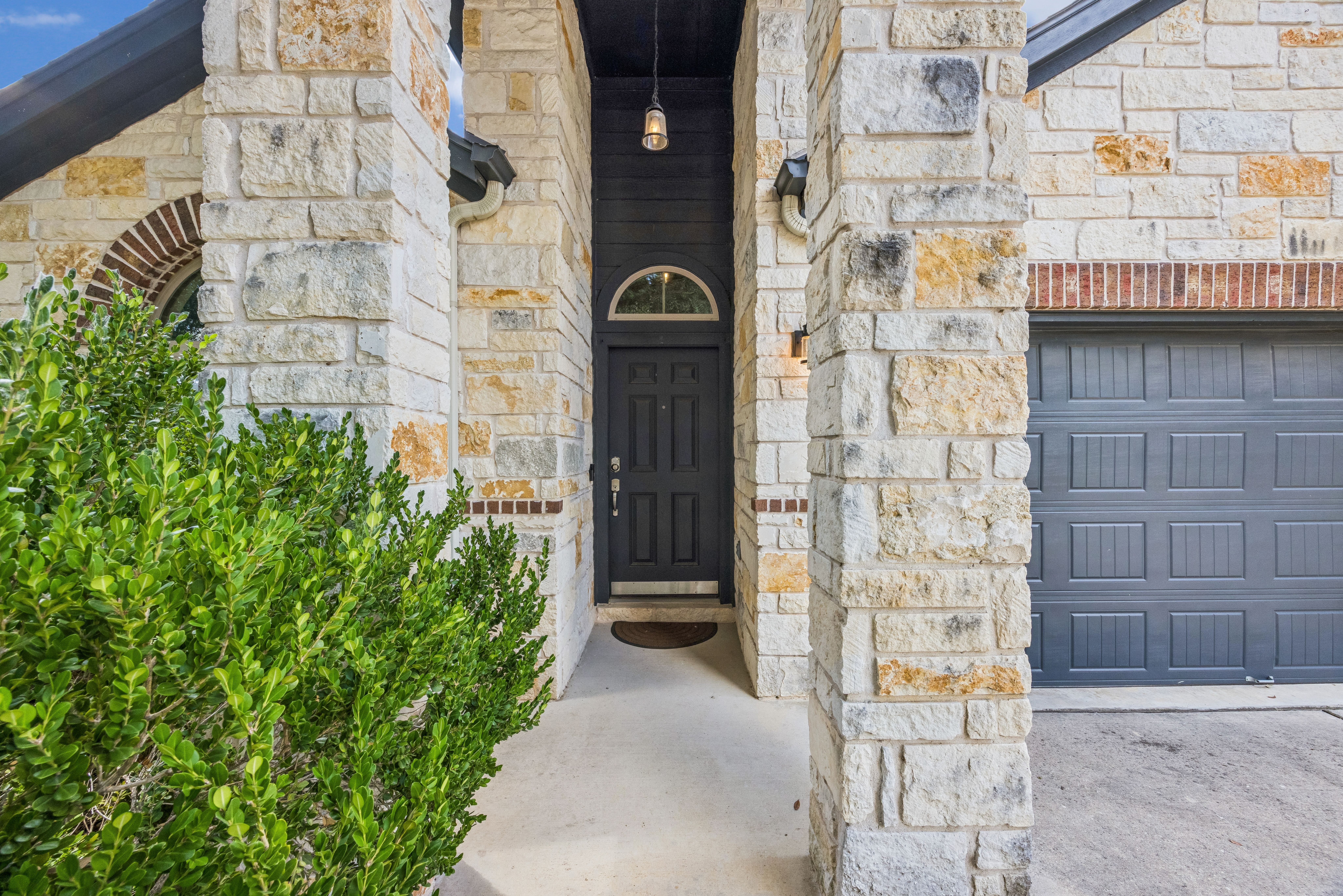 7104 Bay City Bend 