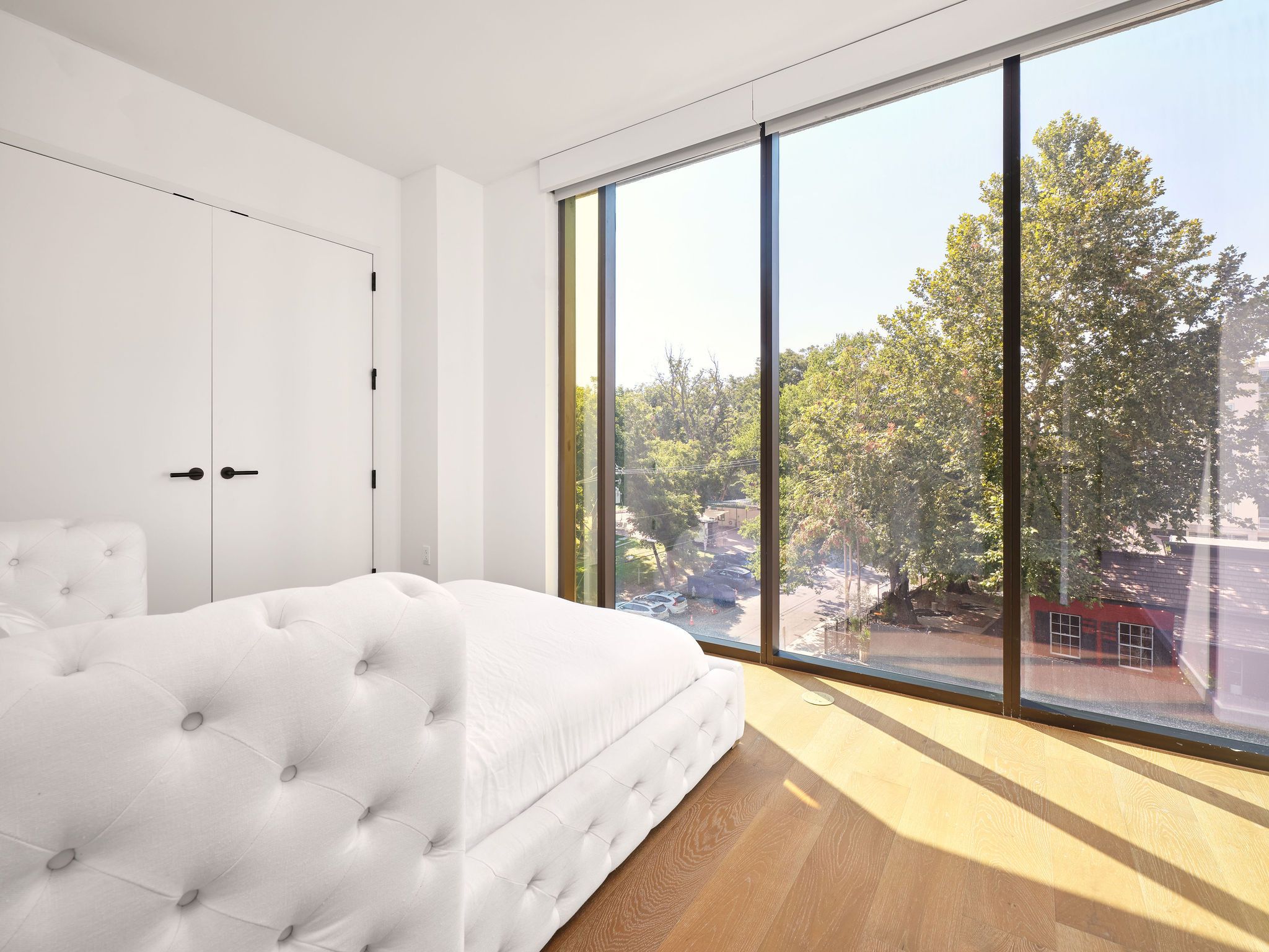 1211 West Riverside Drive 4D