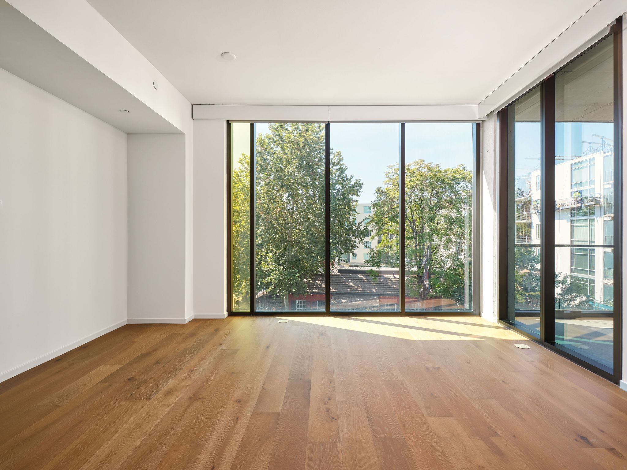 1211 West Riverside Drive 4D