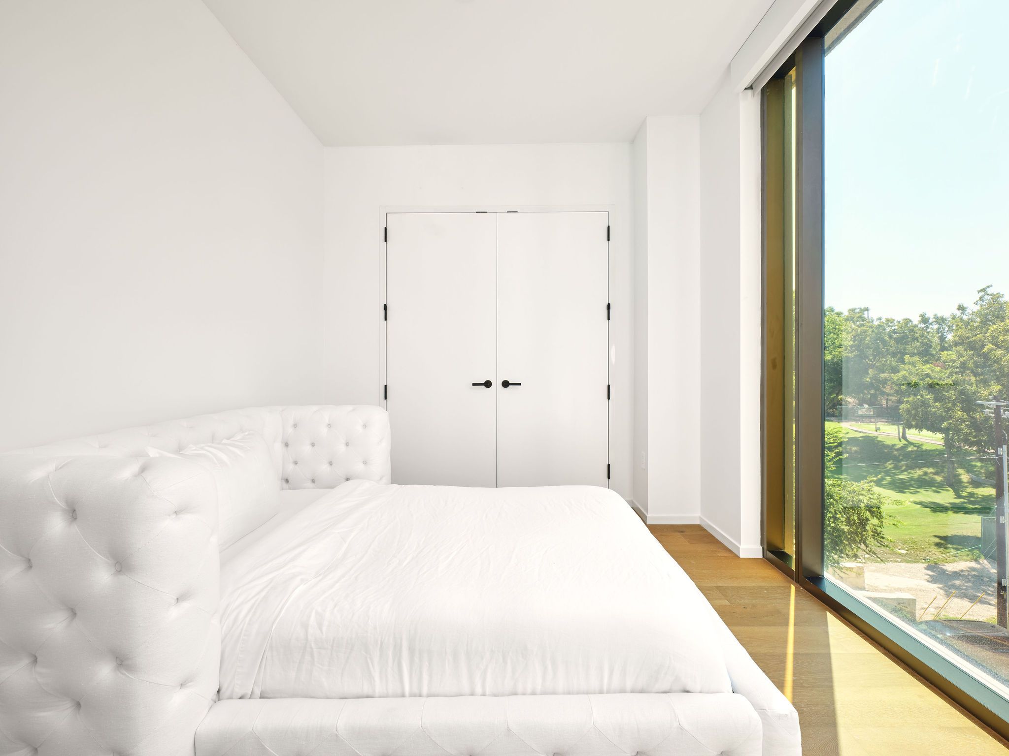 1211 West Riverside Drive 4D