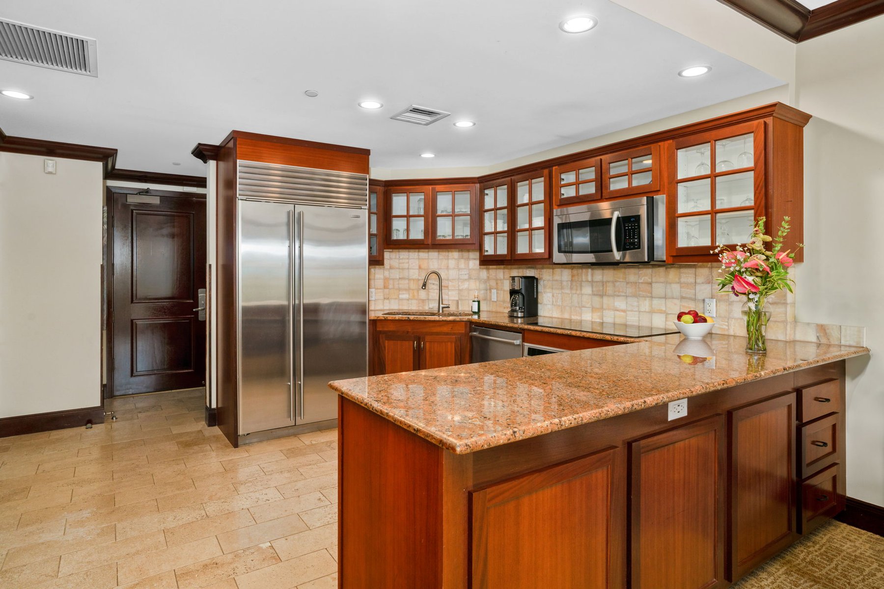 4-820 KUHIO HWY Unit# E106