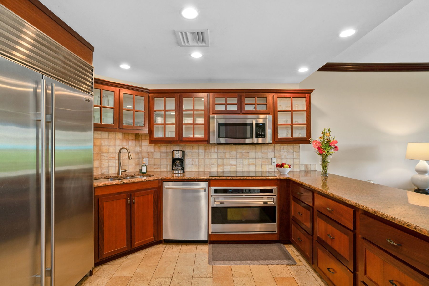 4-820 KUHIO HWY Unit# E106