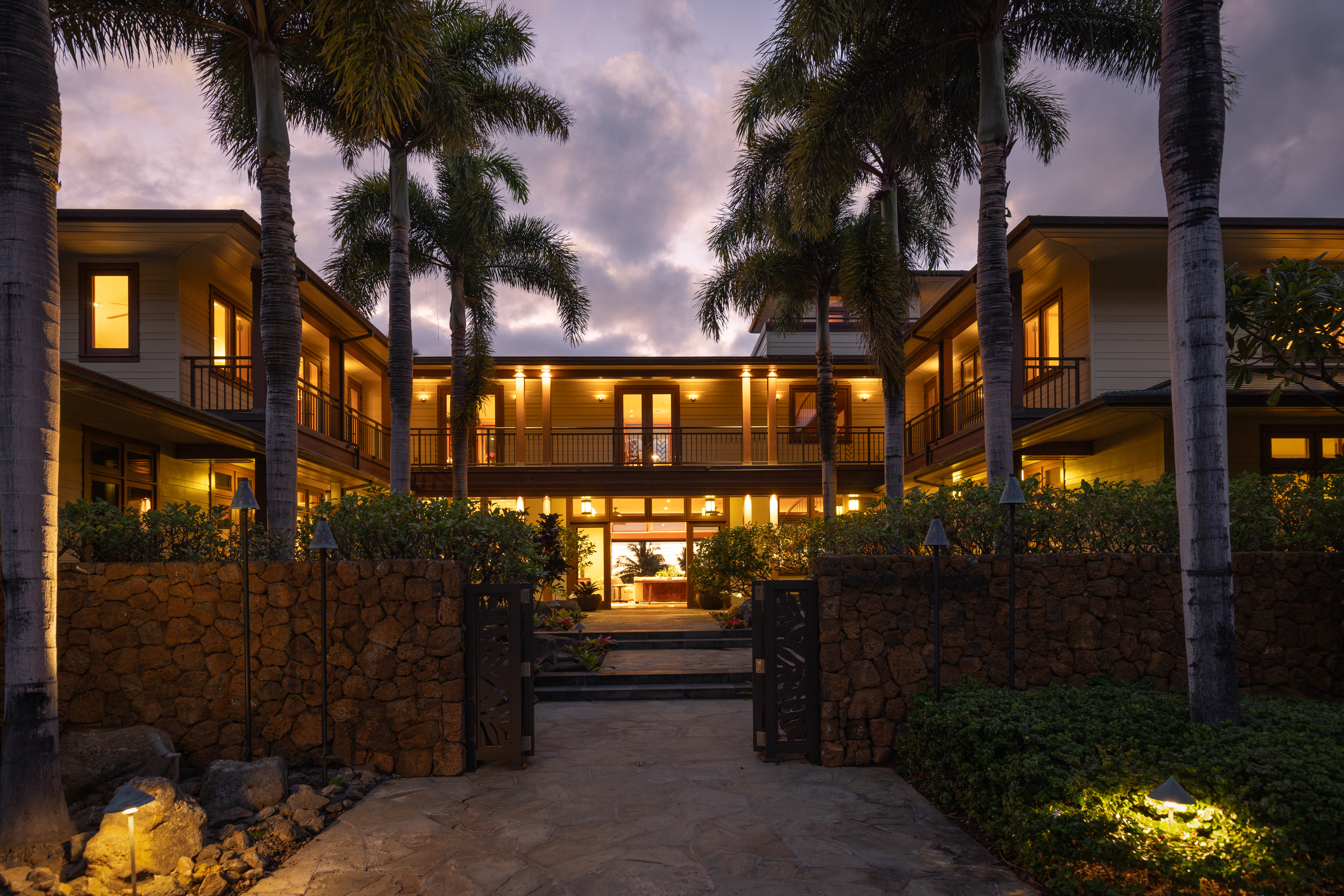 62-3646 Kiekiena Place 