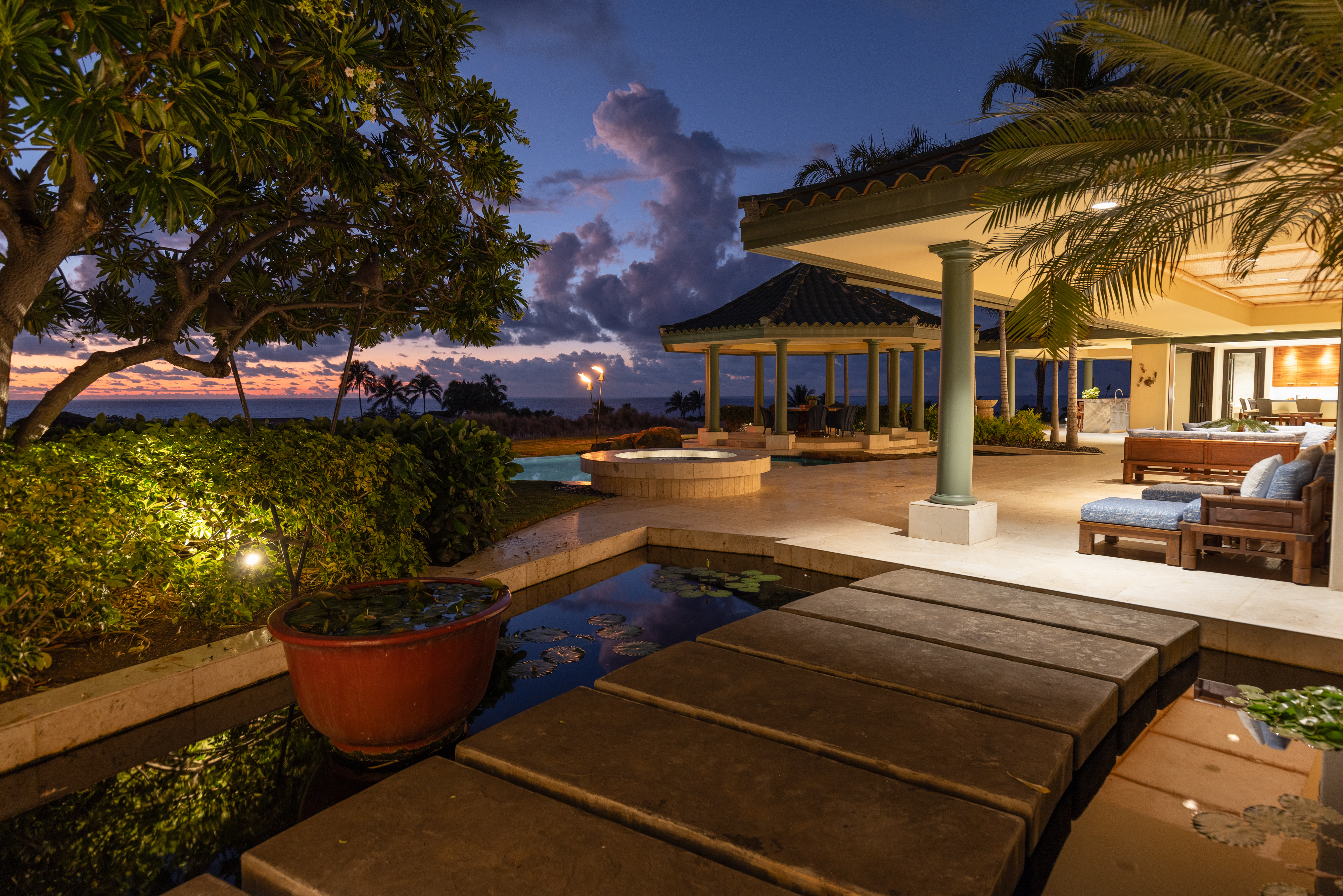 62-3680 Kiekiena Place 