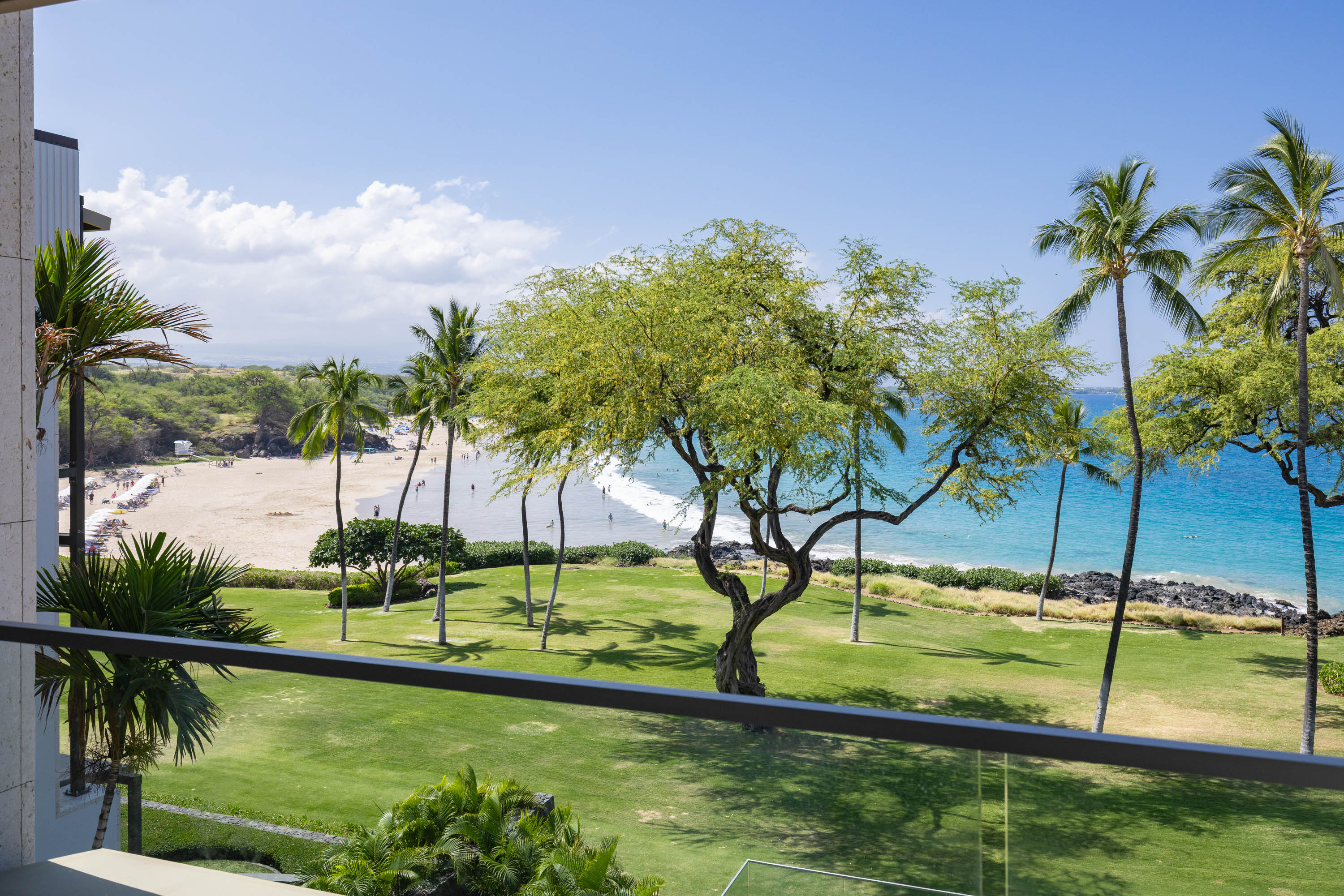 66-84 Kaunaʻoa Drive #C41