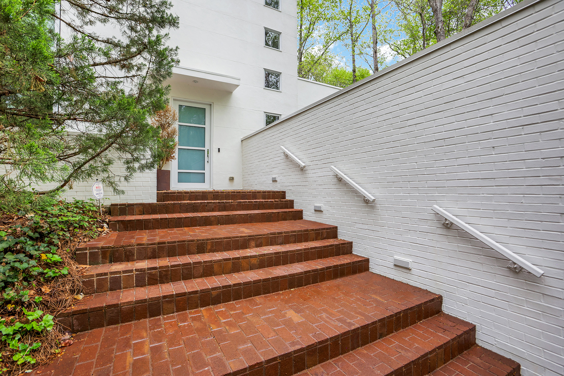 45 Tuxedo Terrace