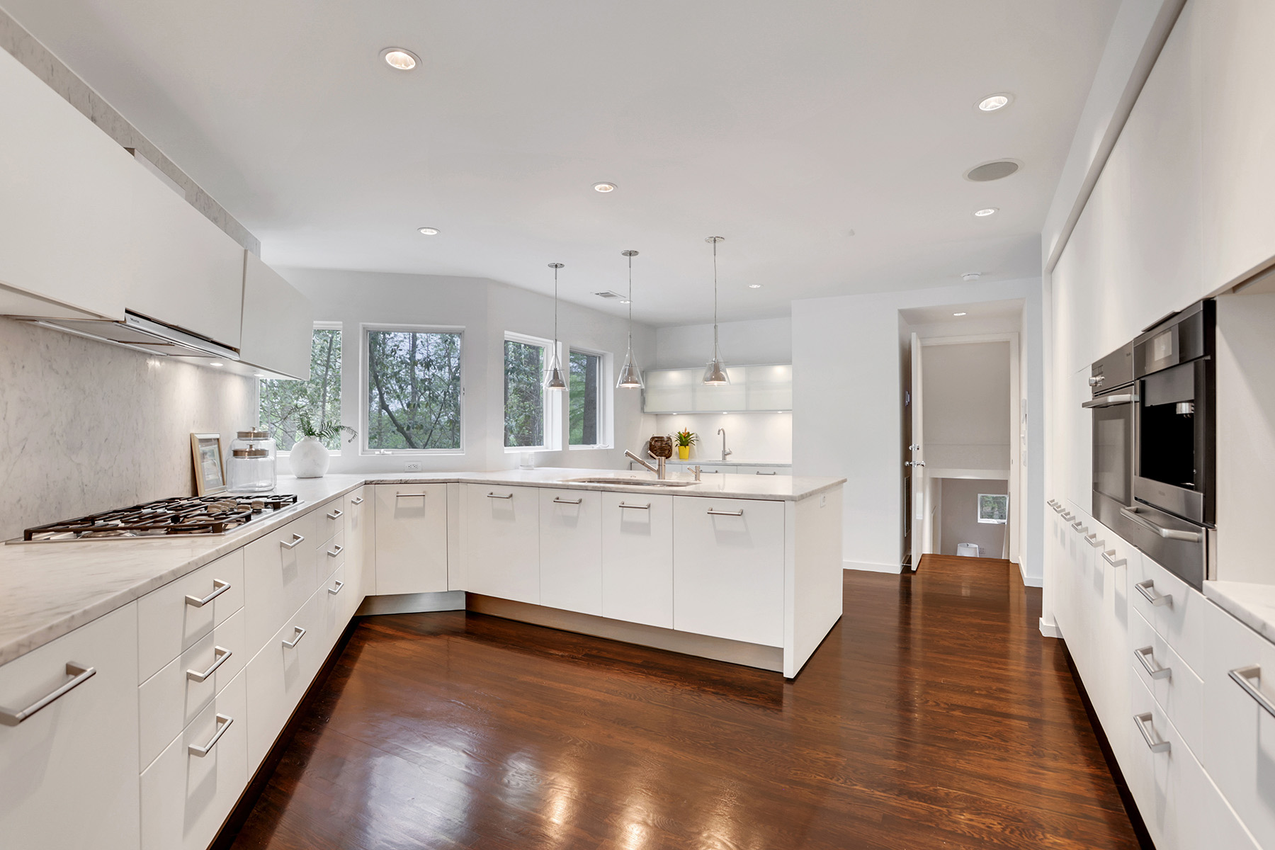 45 Tuxedo Terrace