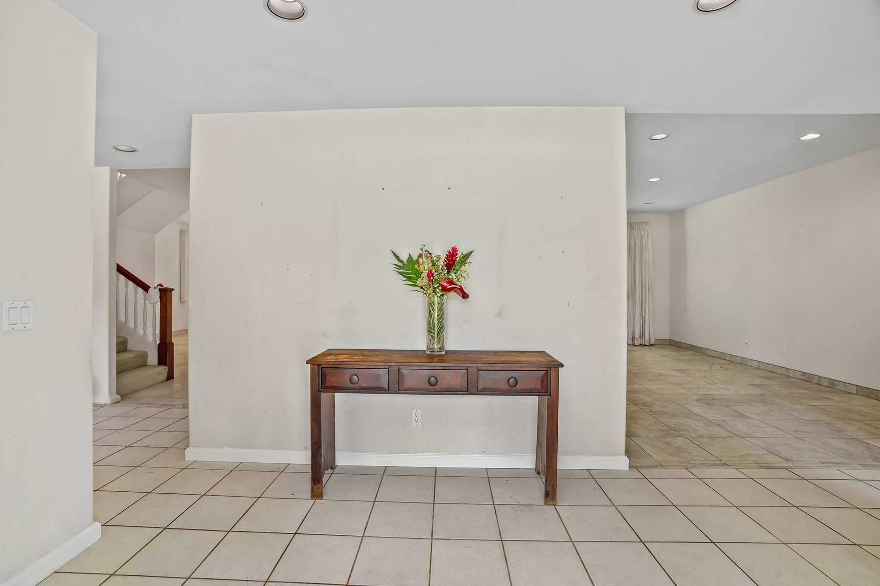 4751 Kahiliholo Rd 