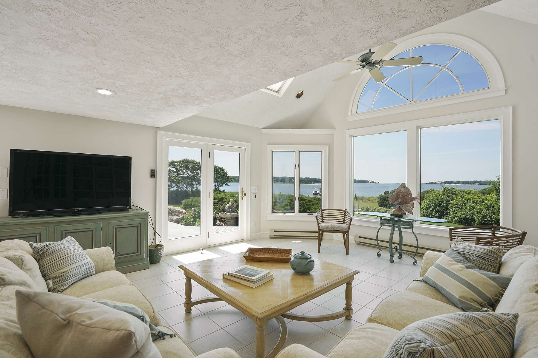 198-227 Bridge Street