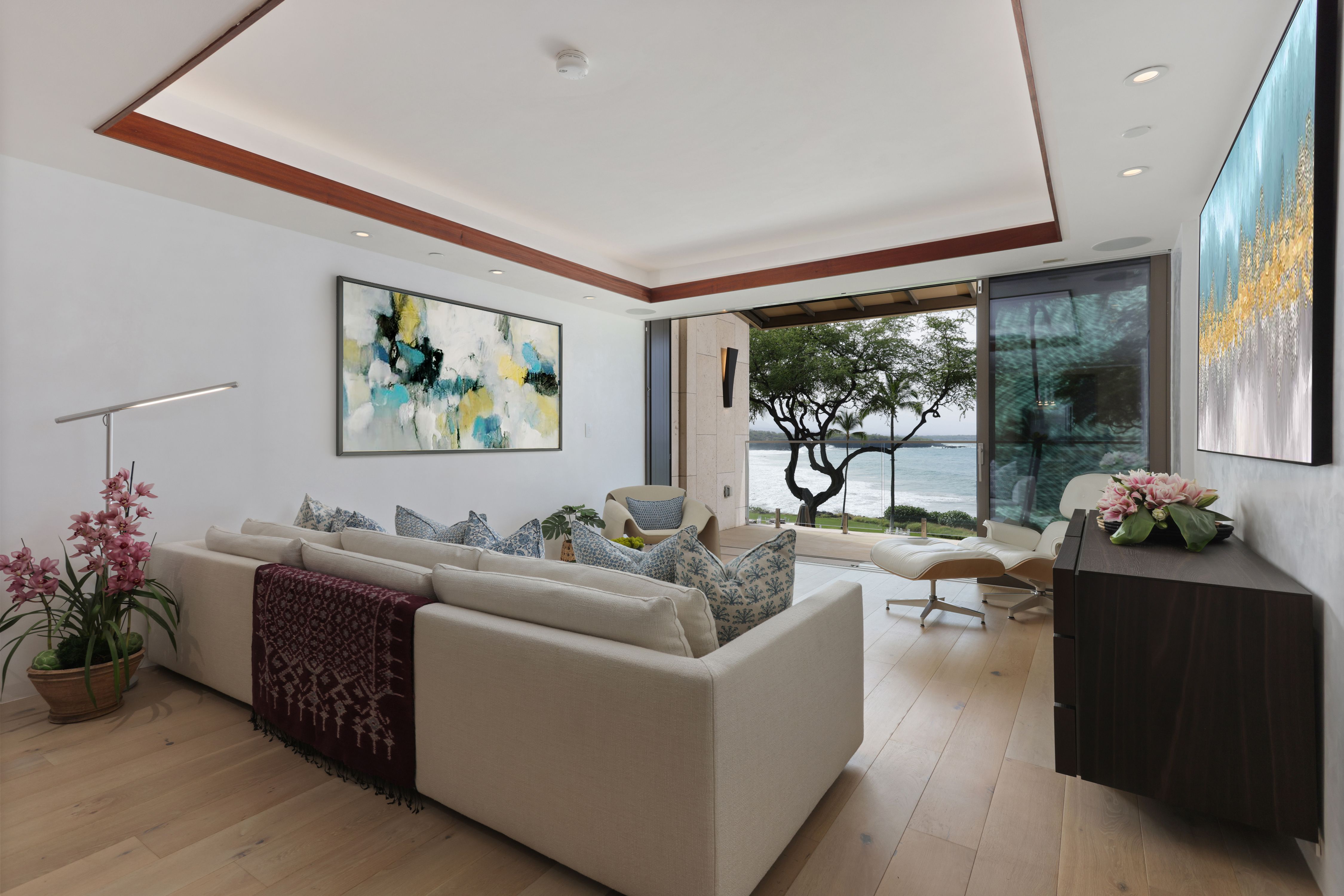 66-84 Kaunaʻoa Drive Unit C32
