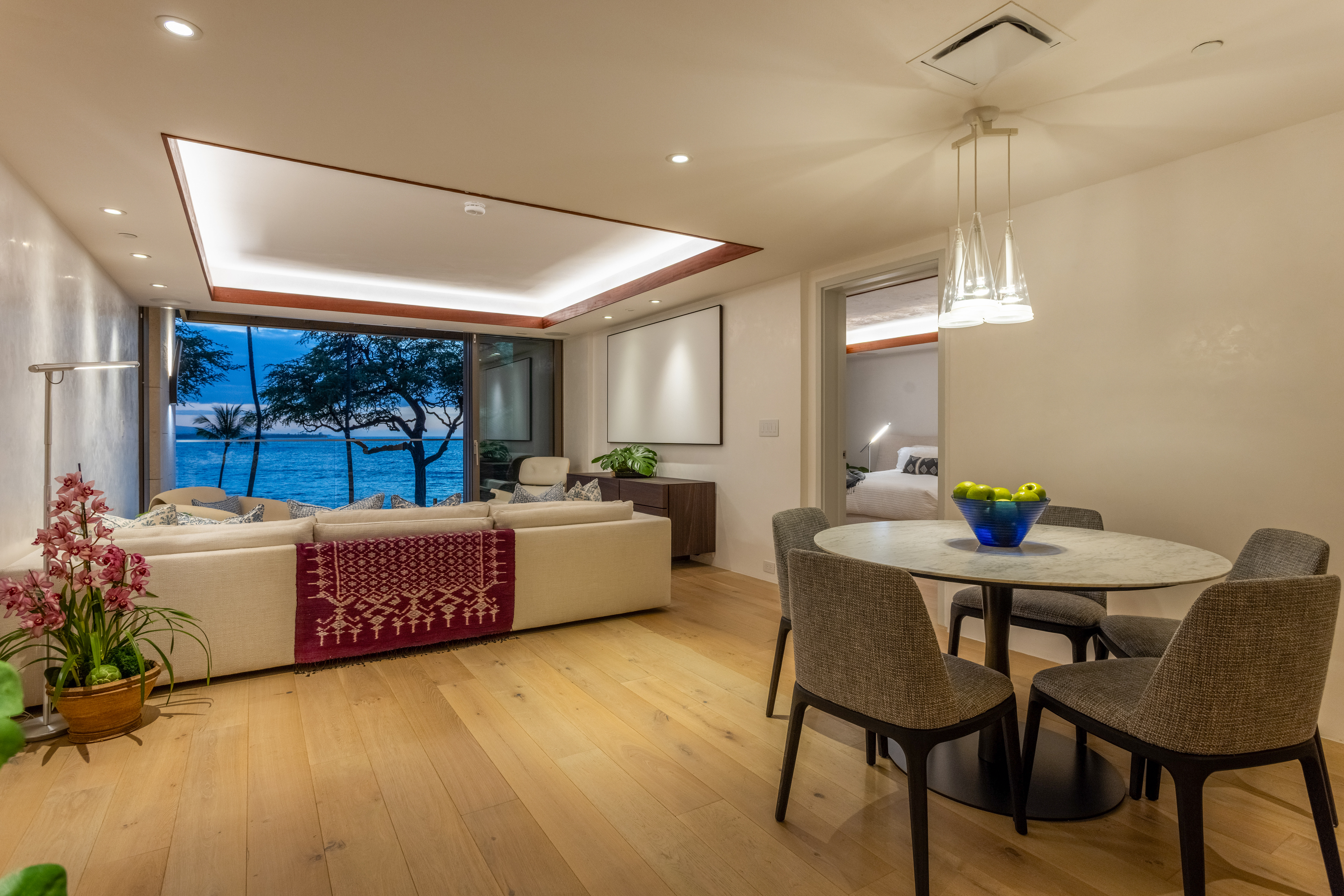 66-84 Kaunaʻoa Drive Unit C32