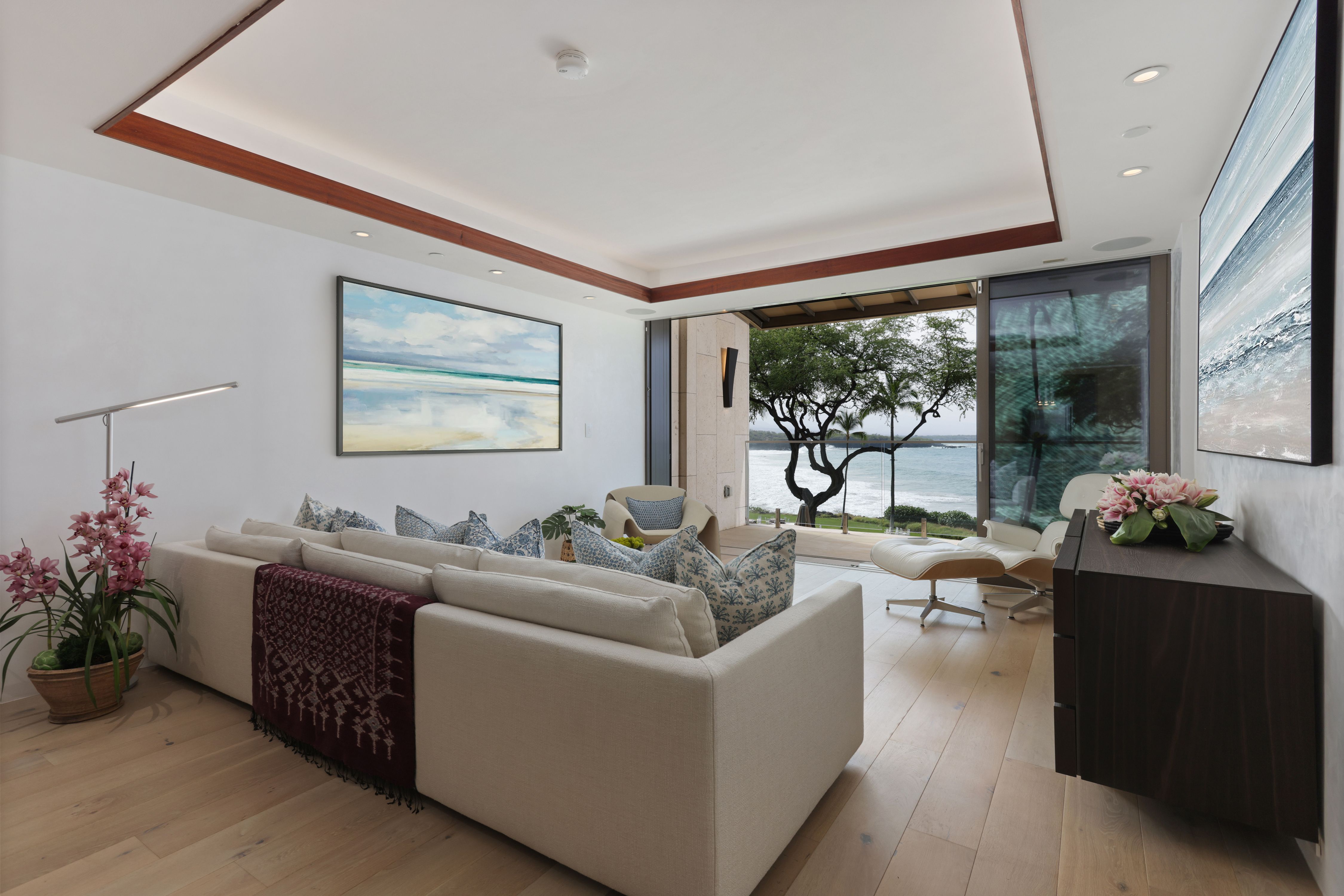 66-84 Kaunaʻoa Drive Unit C32
