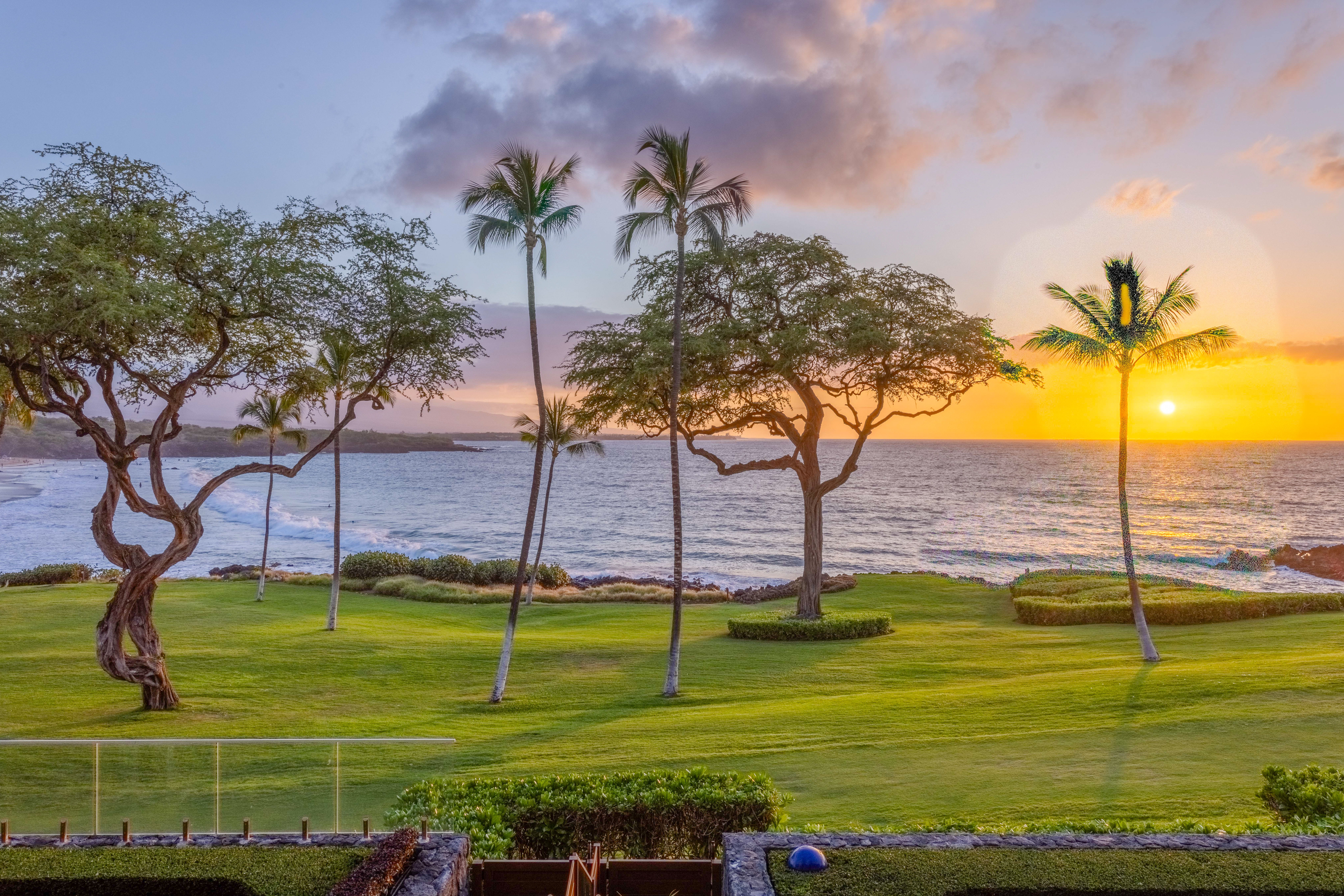 66-84 Kaunaʻoa Drive Unit C32