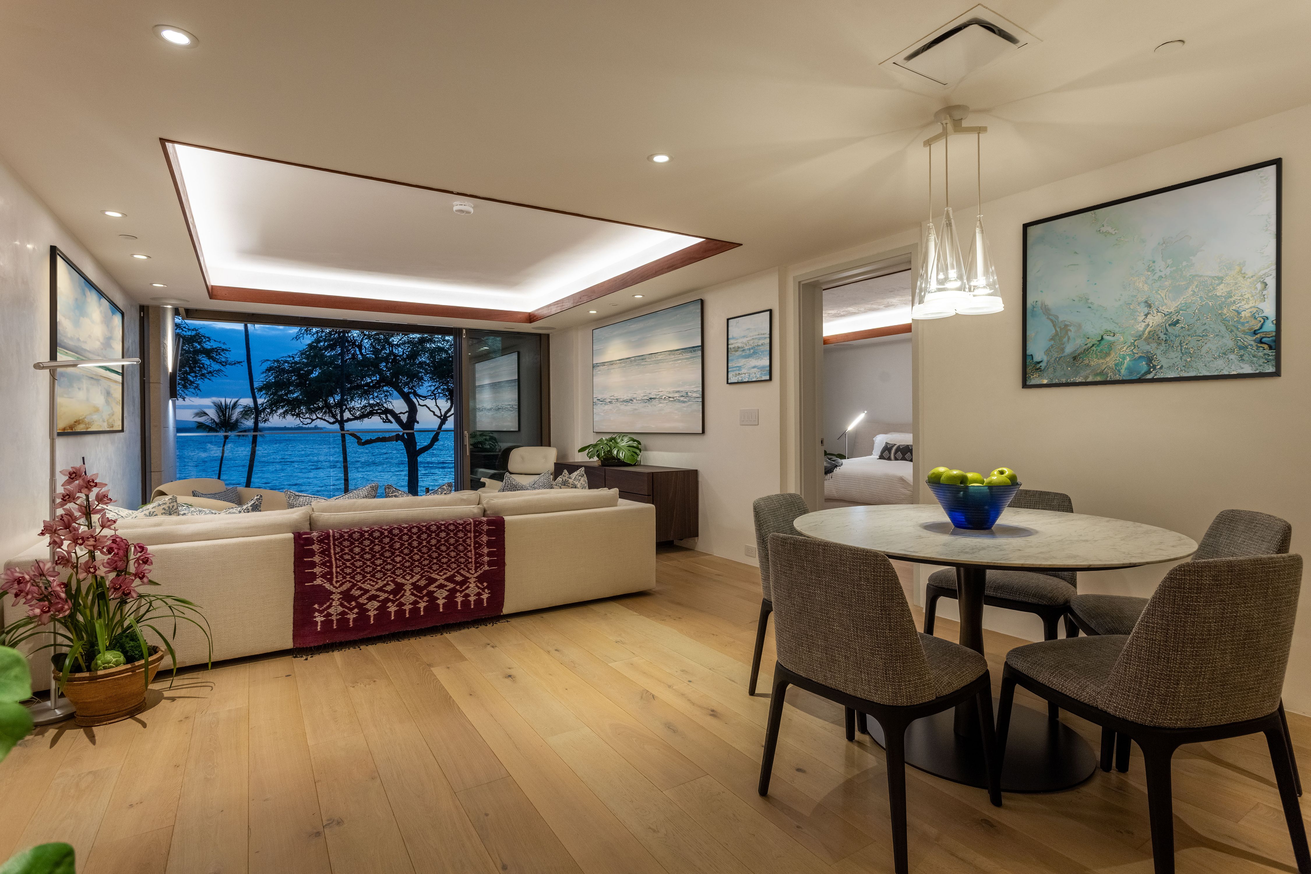 66-84 Kaunaʻoa Drive Unit C32