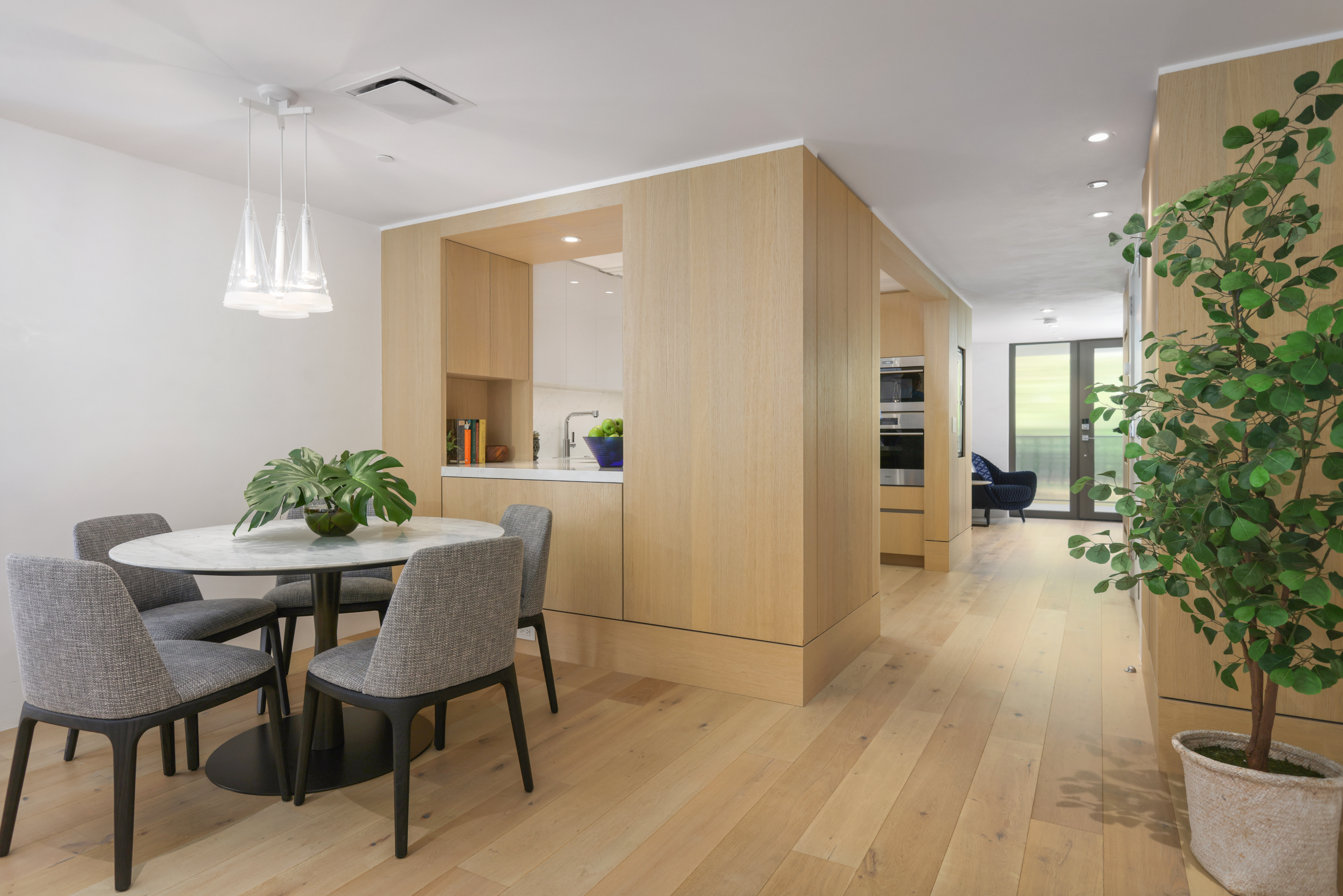 66-84 Kaunaʻoa Drive Unit C32