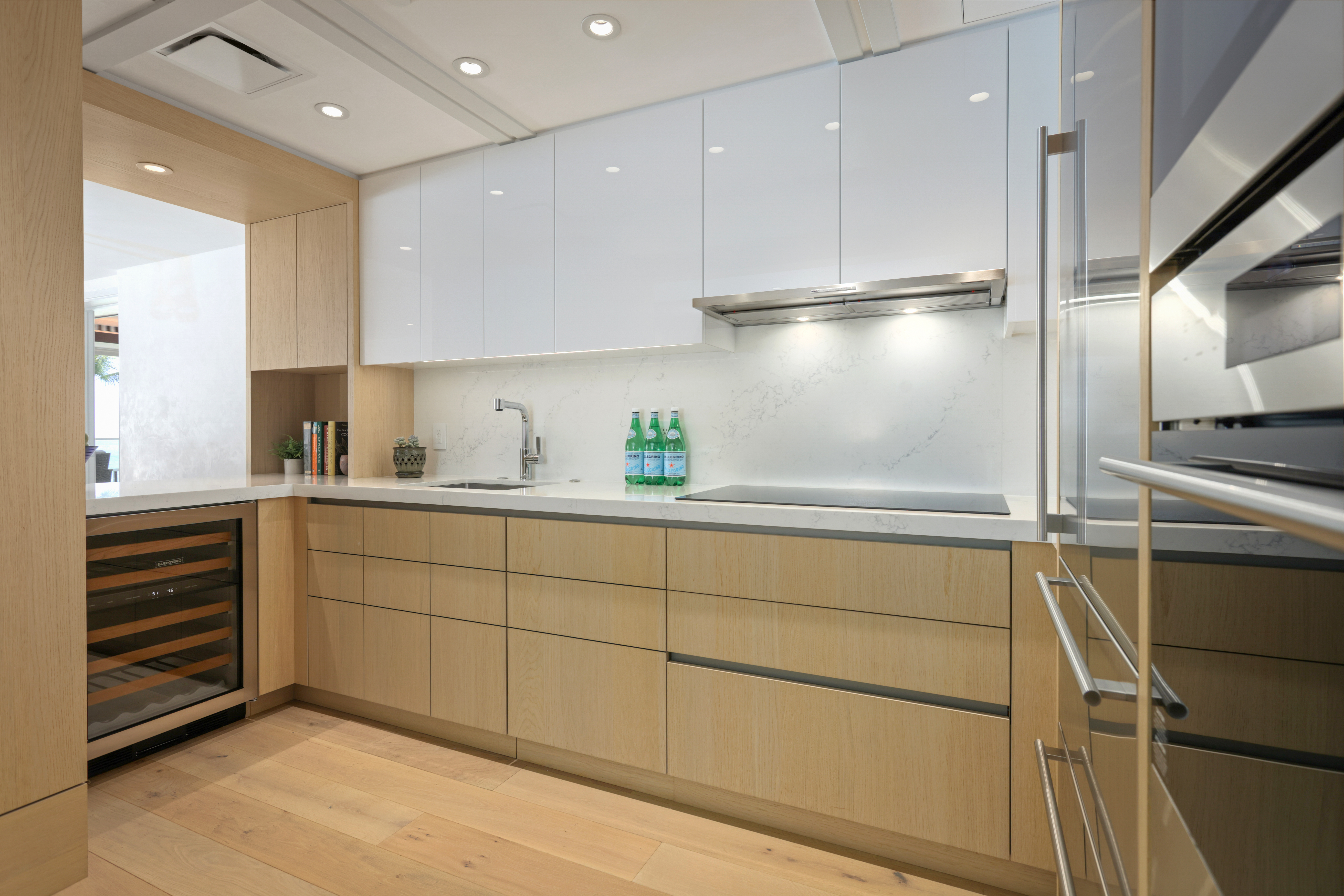 66-84 Kaunaʻoa Drive Unit C32