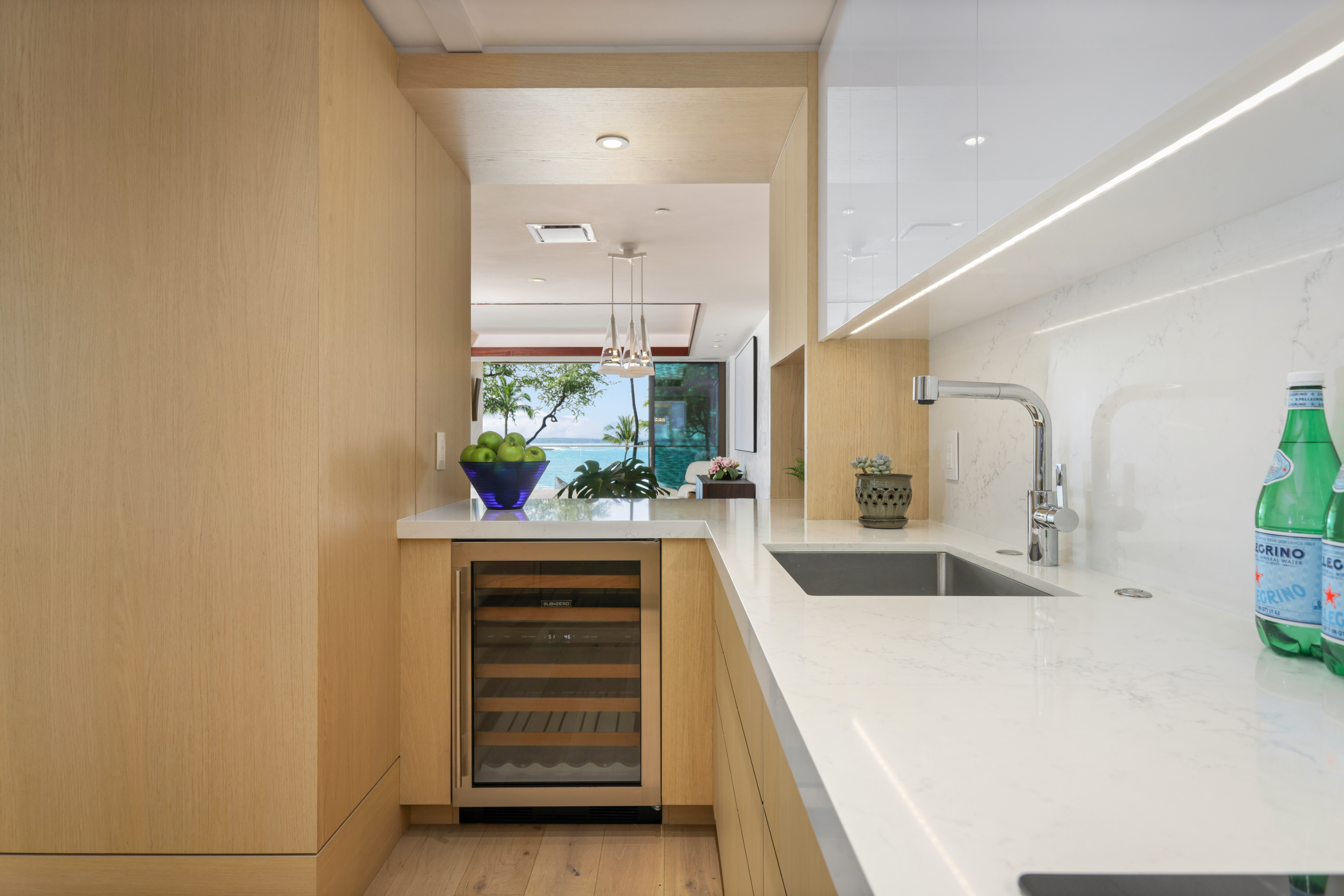66-84 Kaunaʻoa Drive Unit C32