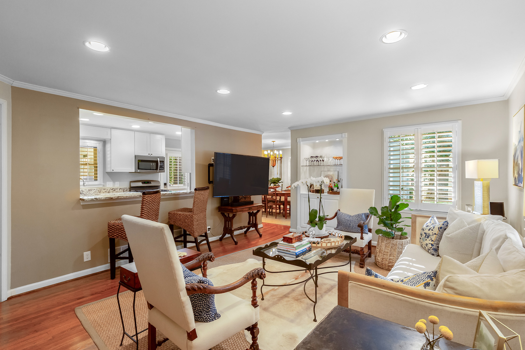 2523 Ridgewood Road