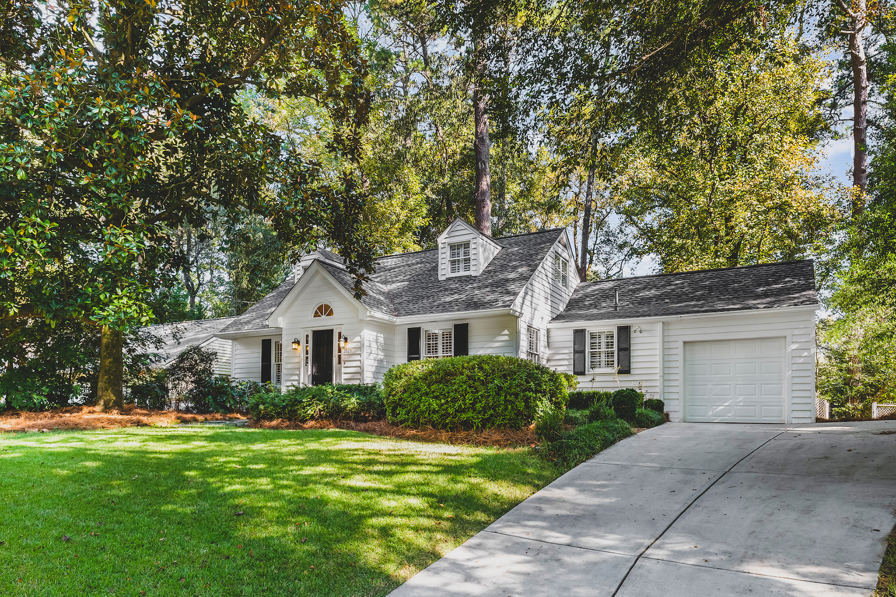 2523 Ridgewood Road