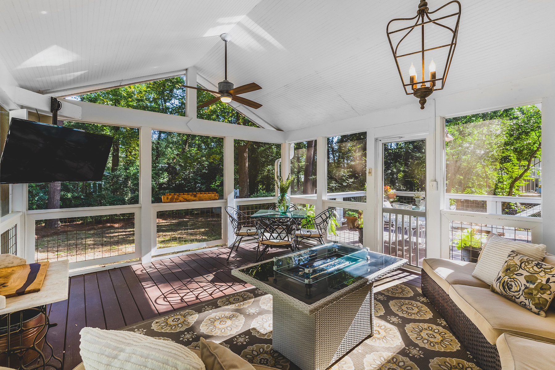 2523 Ridgewood Road