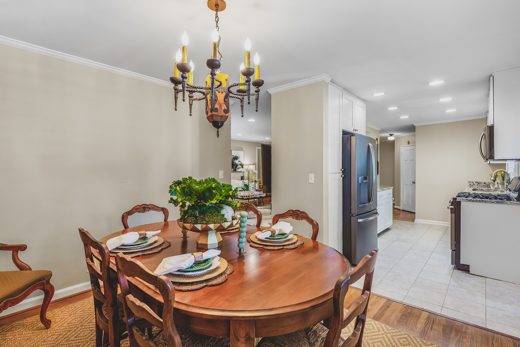 2523 Ridgewood Road