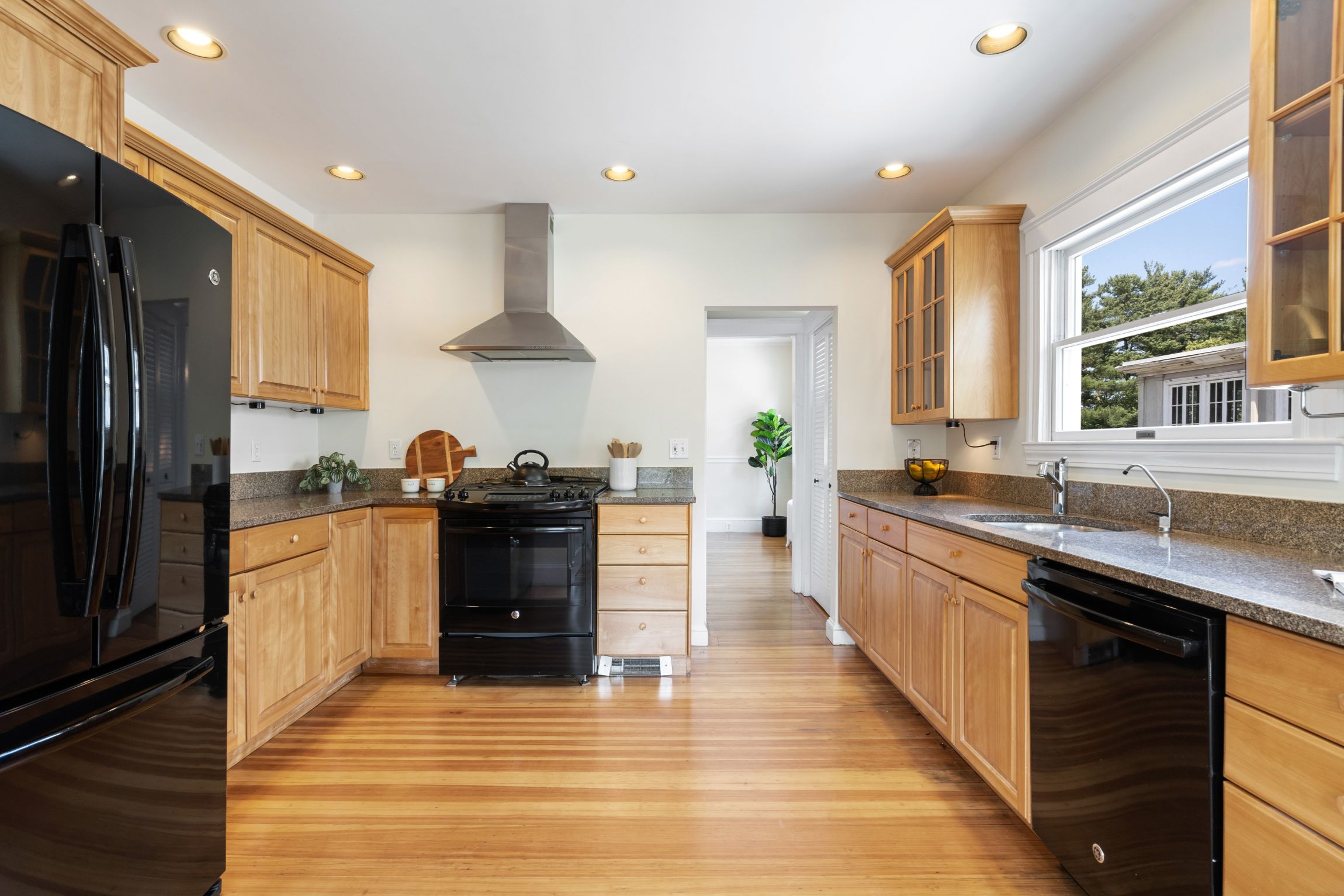 608 Huron Ave 608 