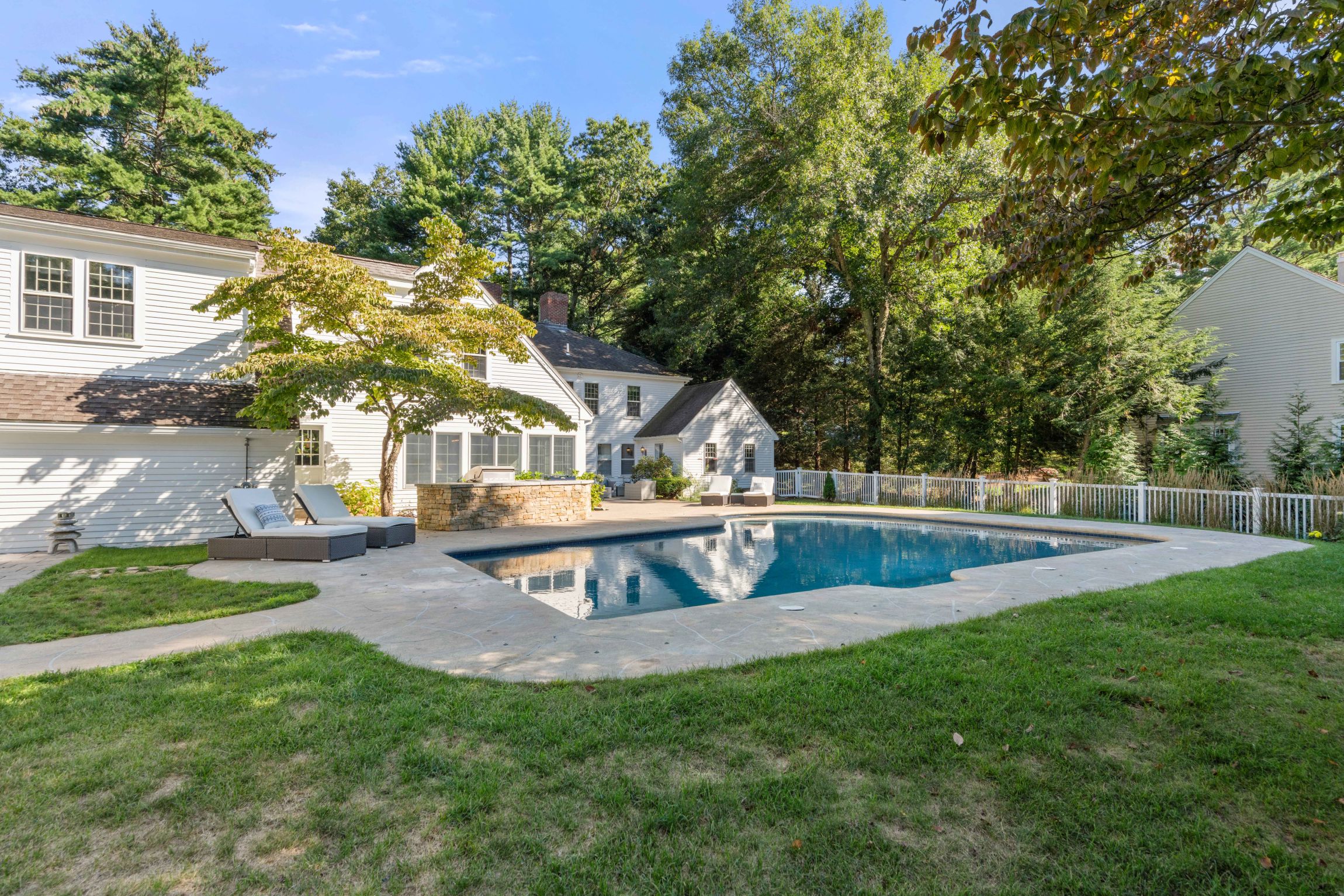 6 Pheasant Hill Road