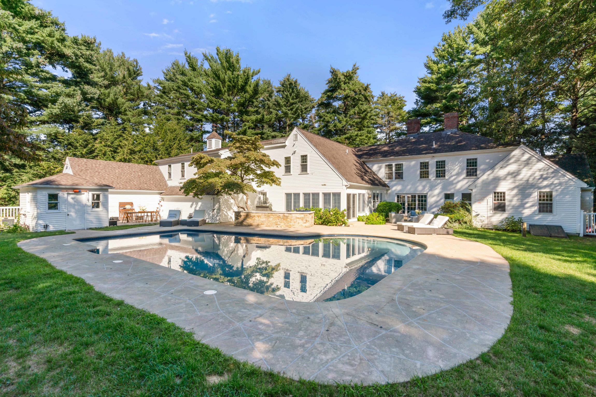 6 Pheasant Hill Road