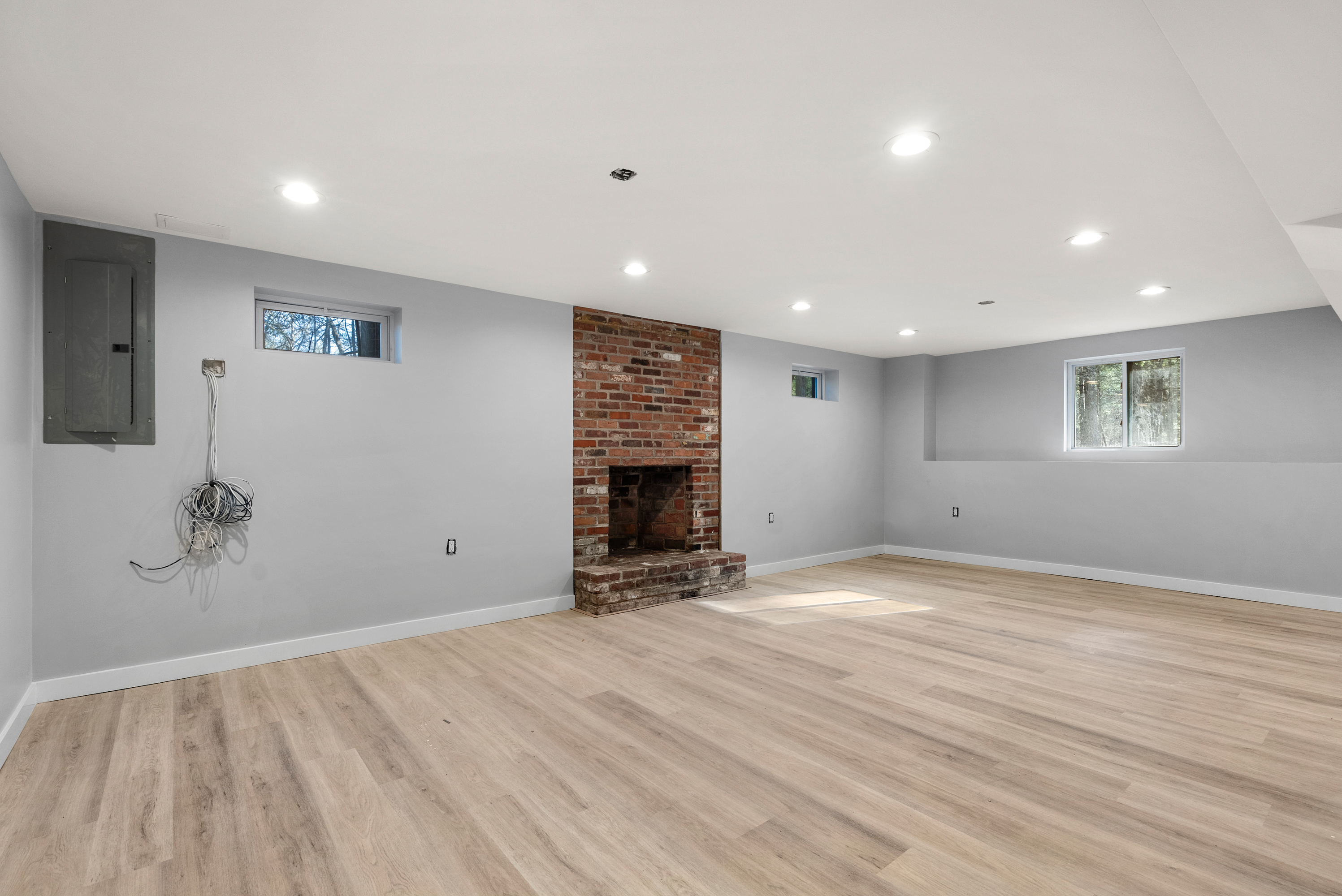 162 Winter St 
