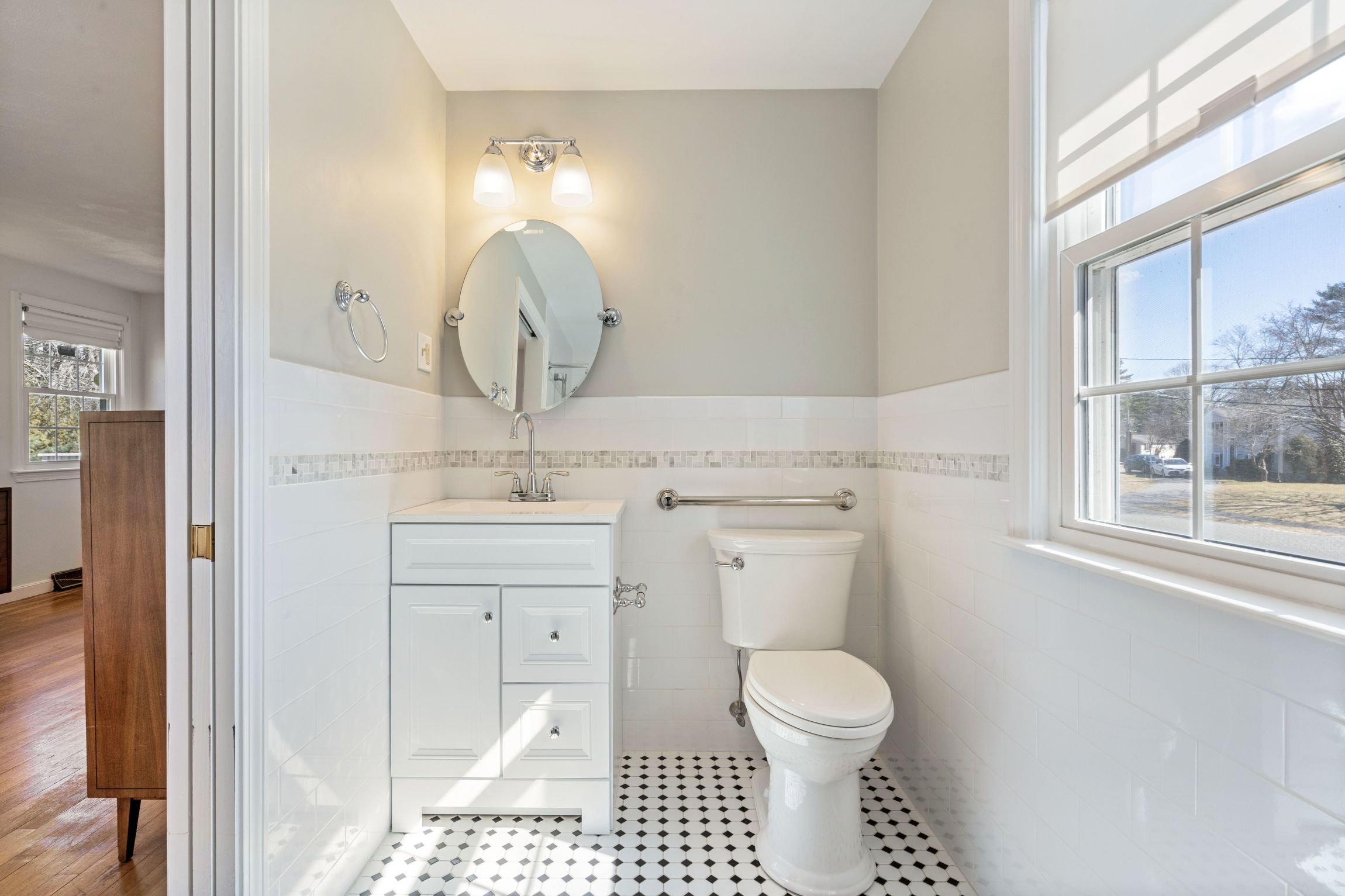 11 Jeffrey Rd