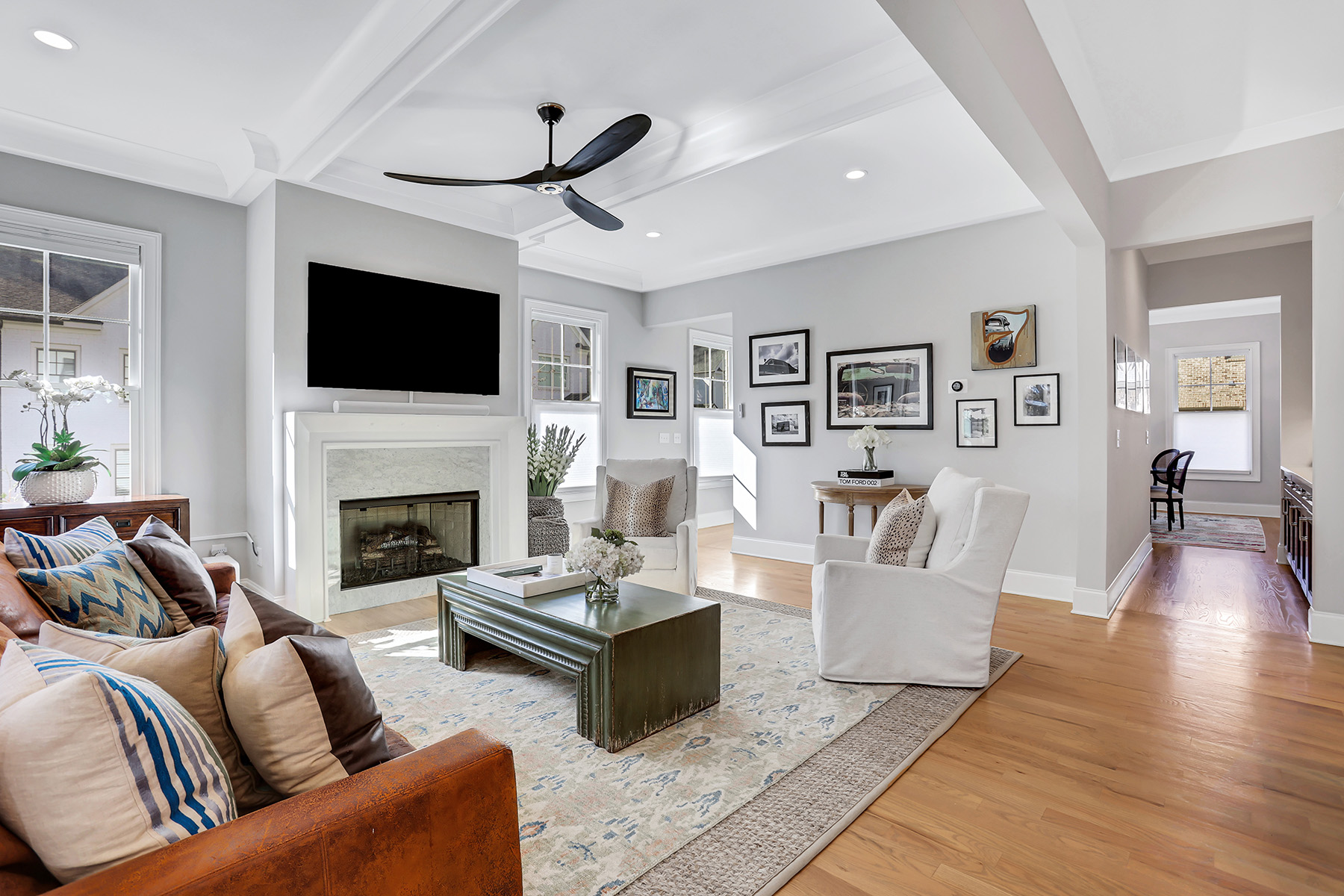 1729 Barclay Close
