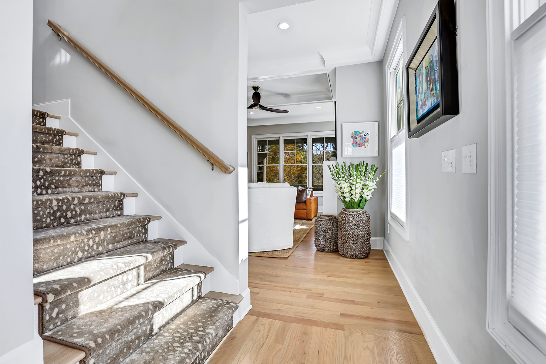 1729 Barclay Close