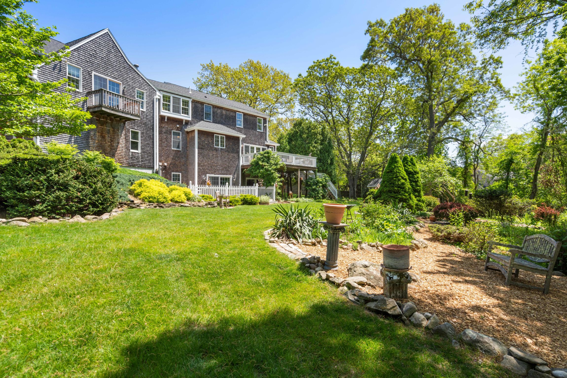 49 Kenelm Drive