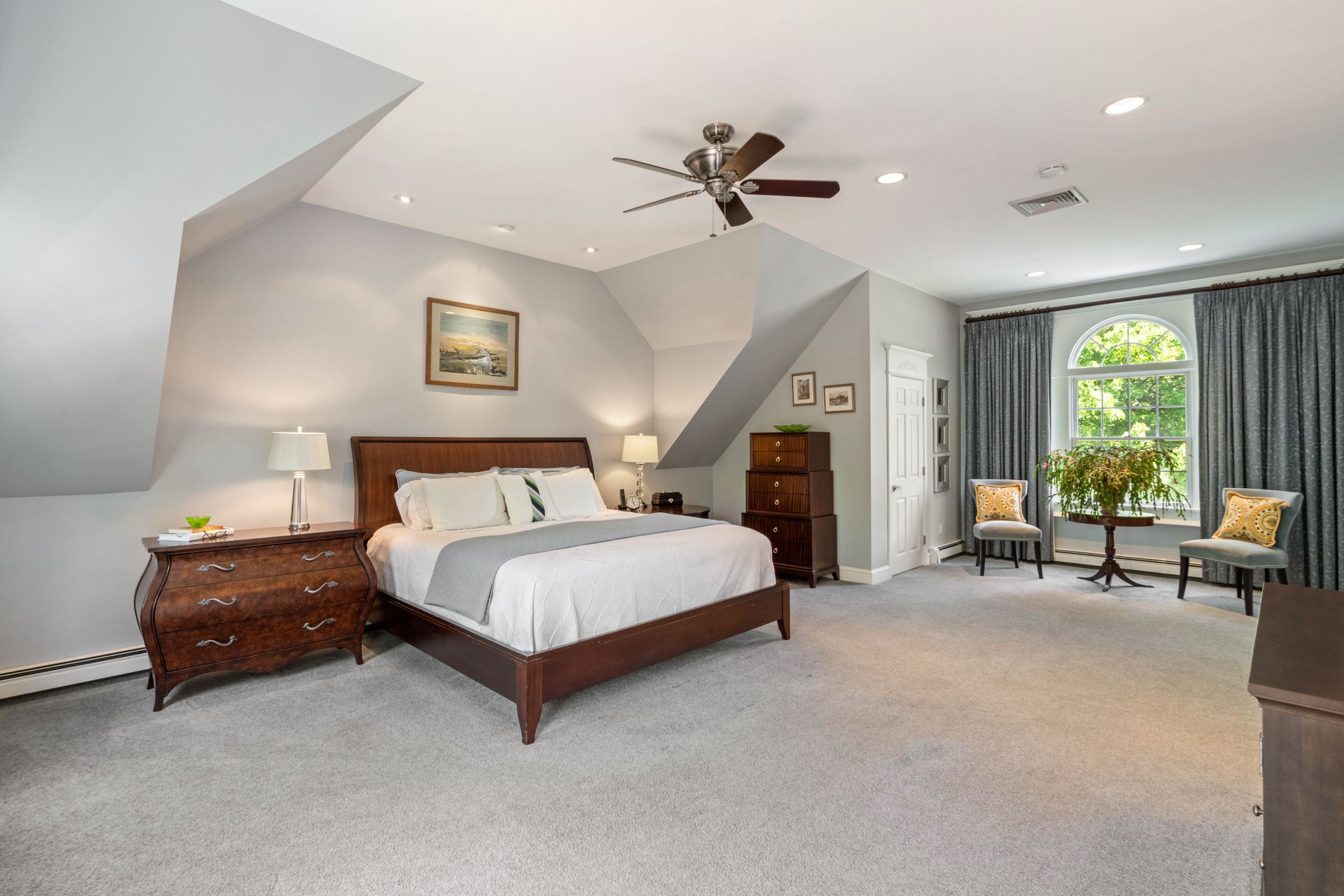 49 Kenelm Drive