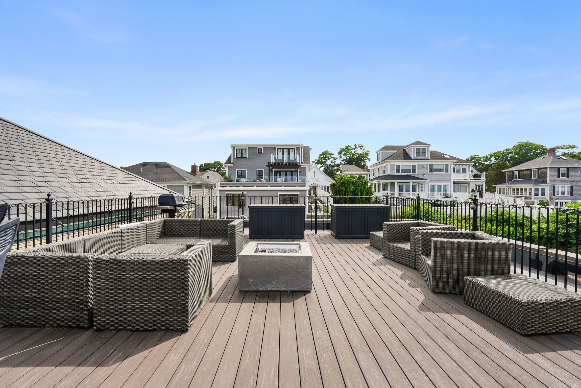 7 Russell Street Unit 105