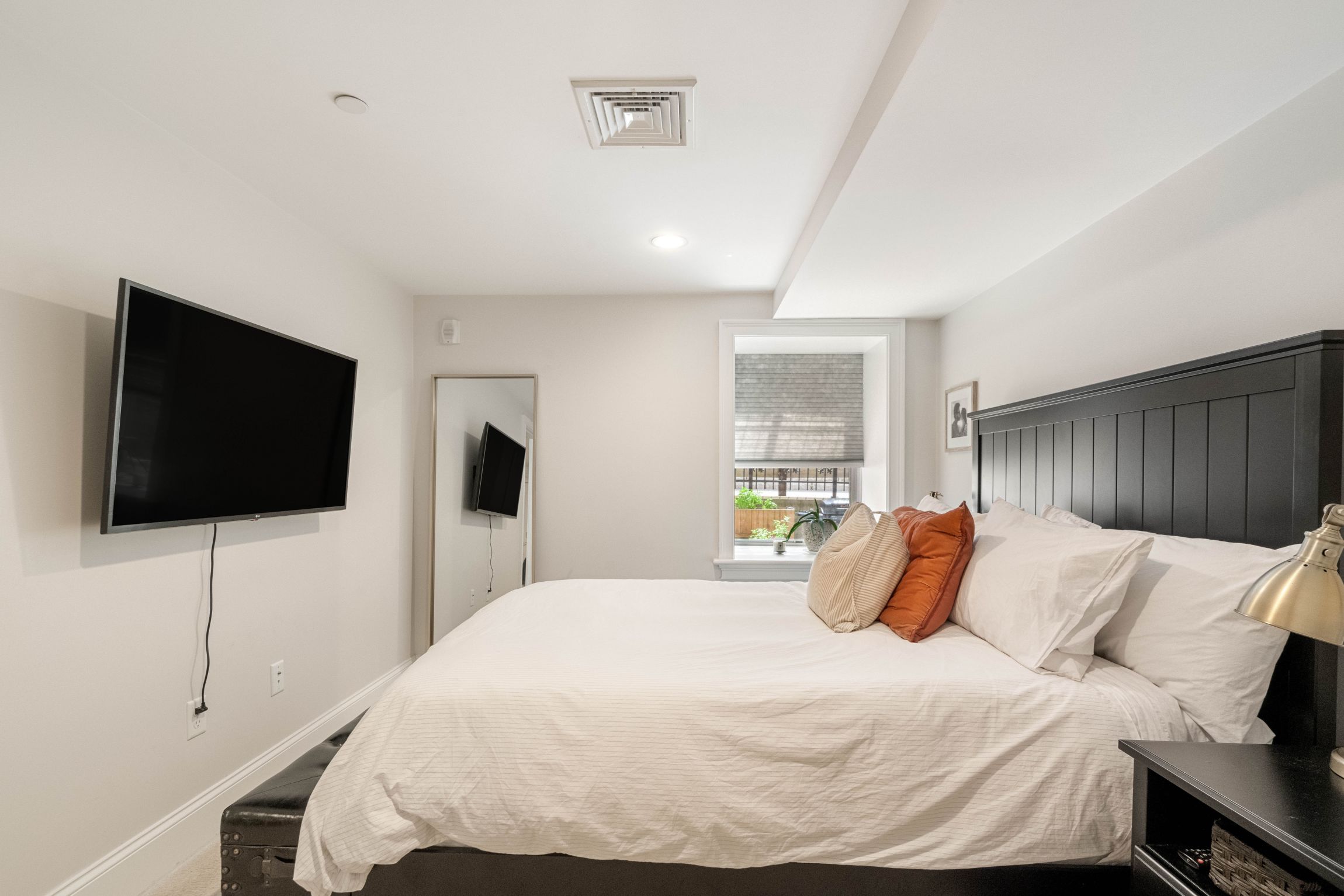 7 Russell Street Unit 105