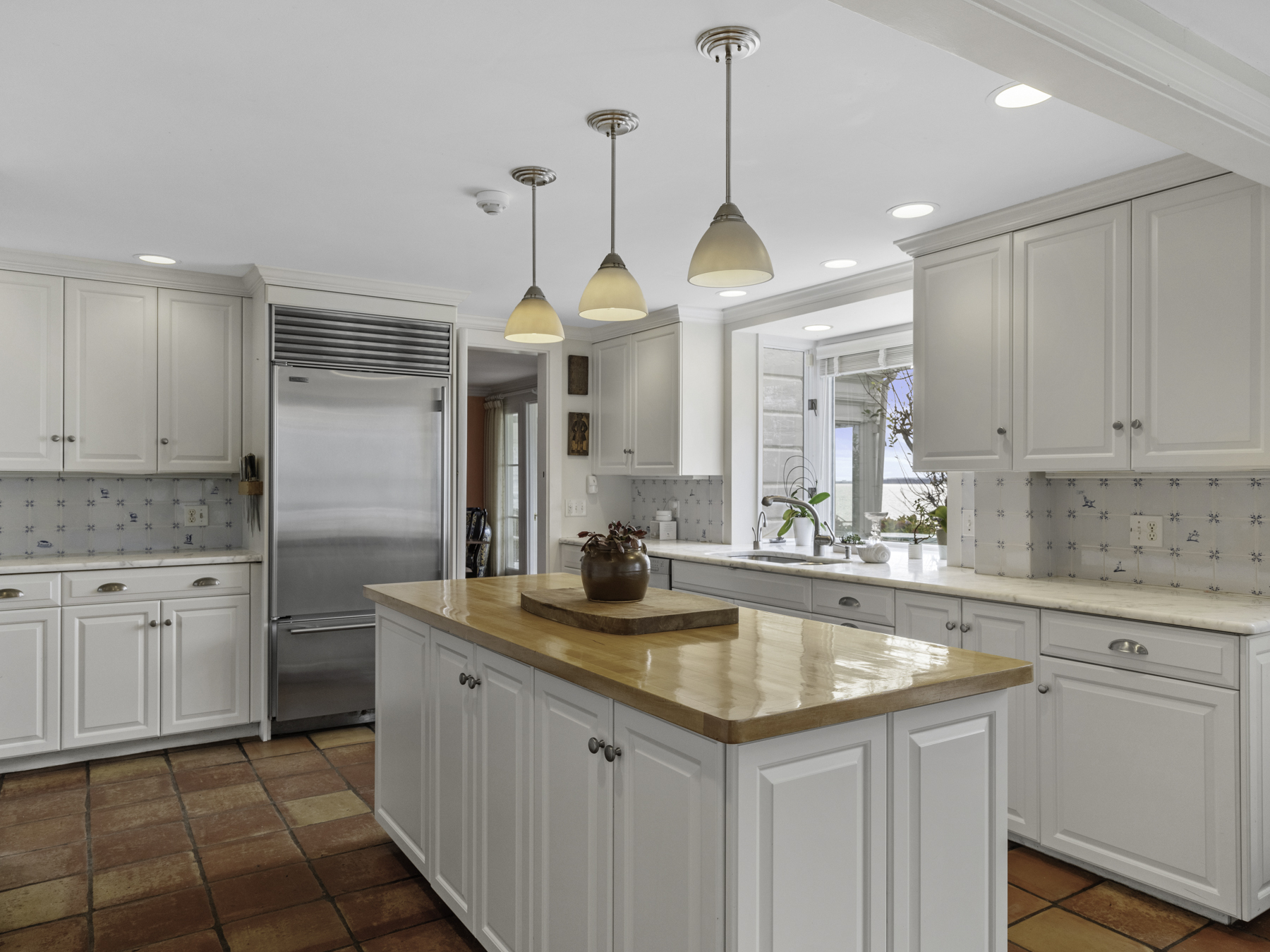 247 King Caesar Road