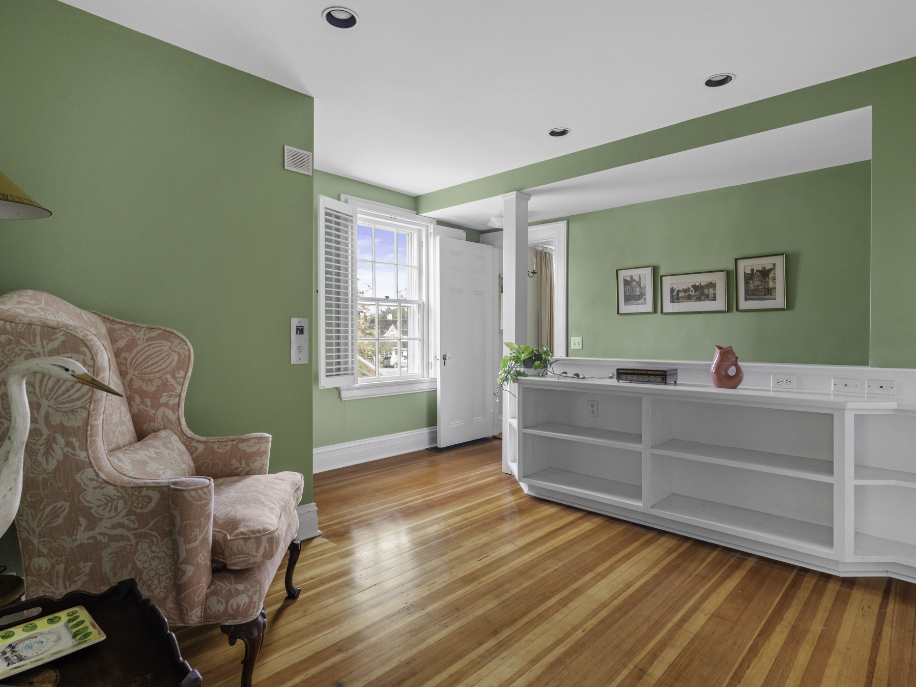 247 King Caesar Road