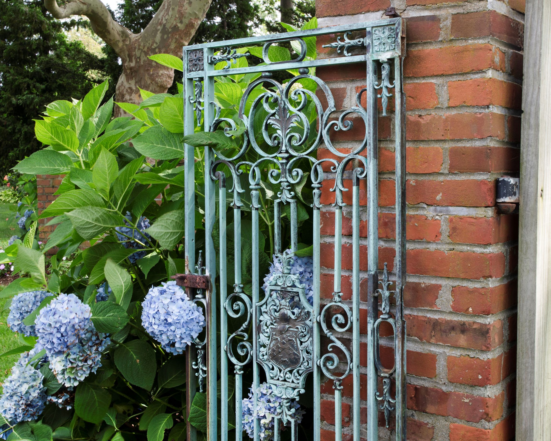 247 King Caesar Road