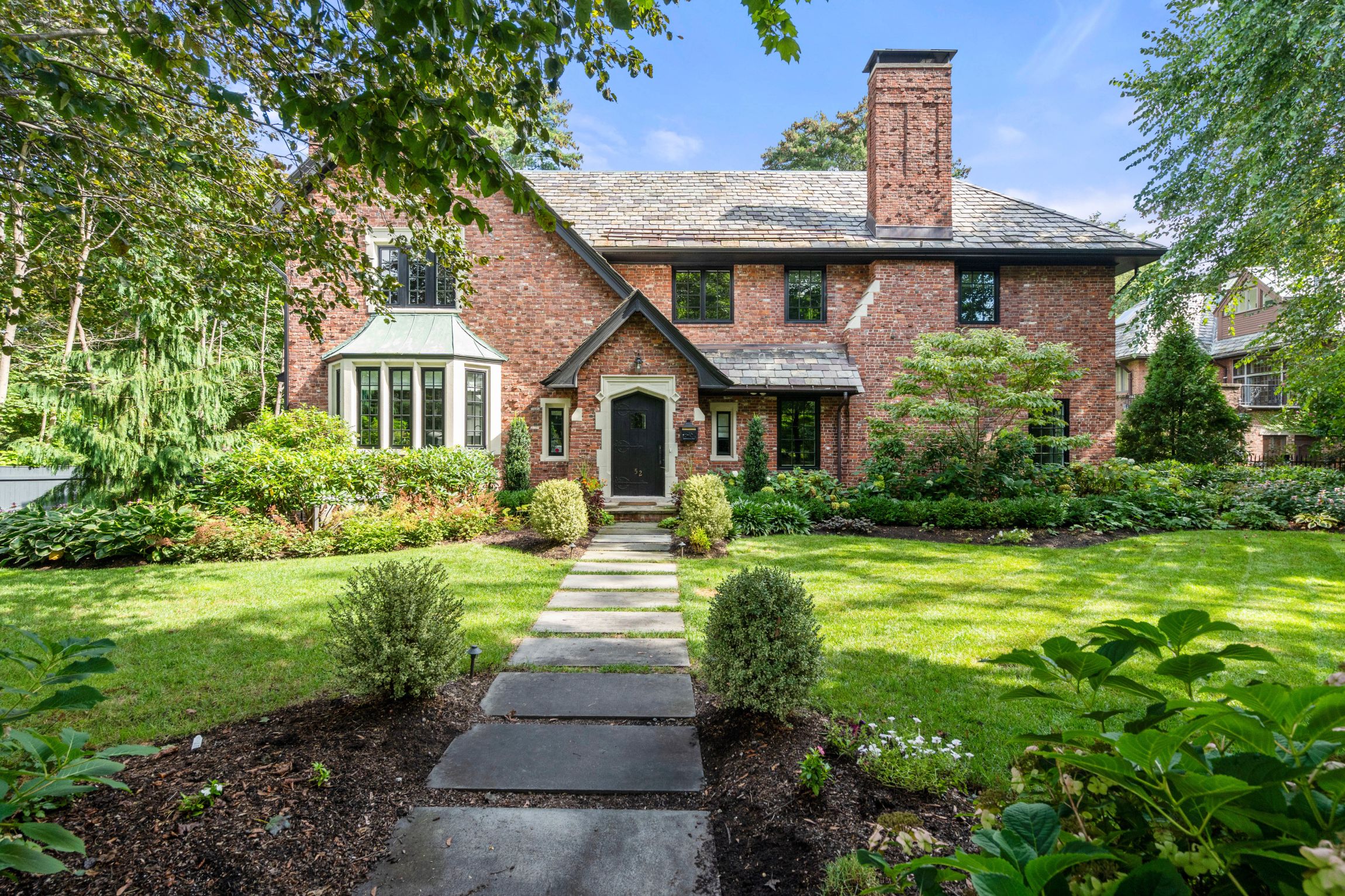 52 Hammondswood Rd 