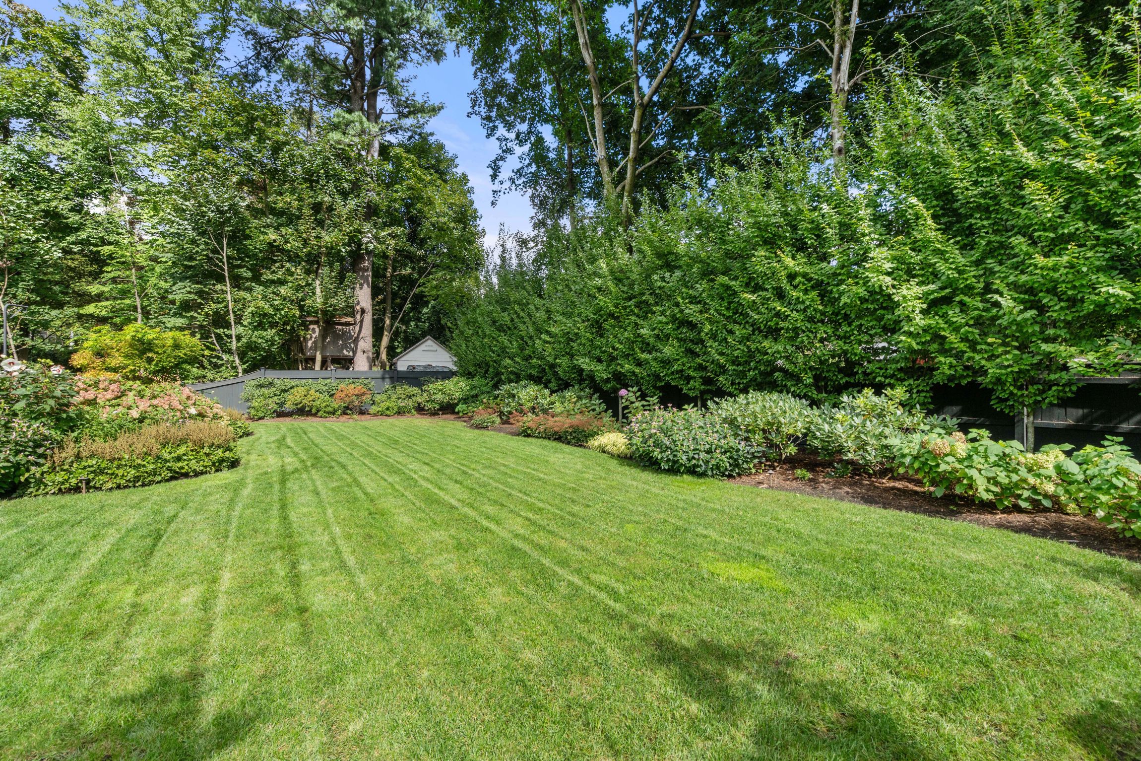 52 Hammondswood Rd 