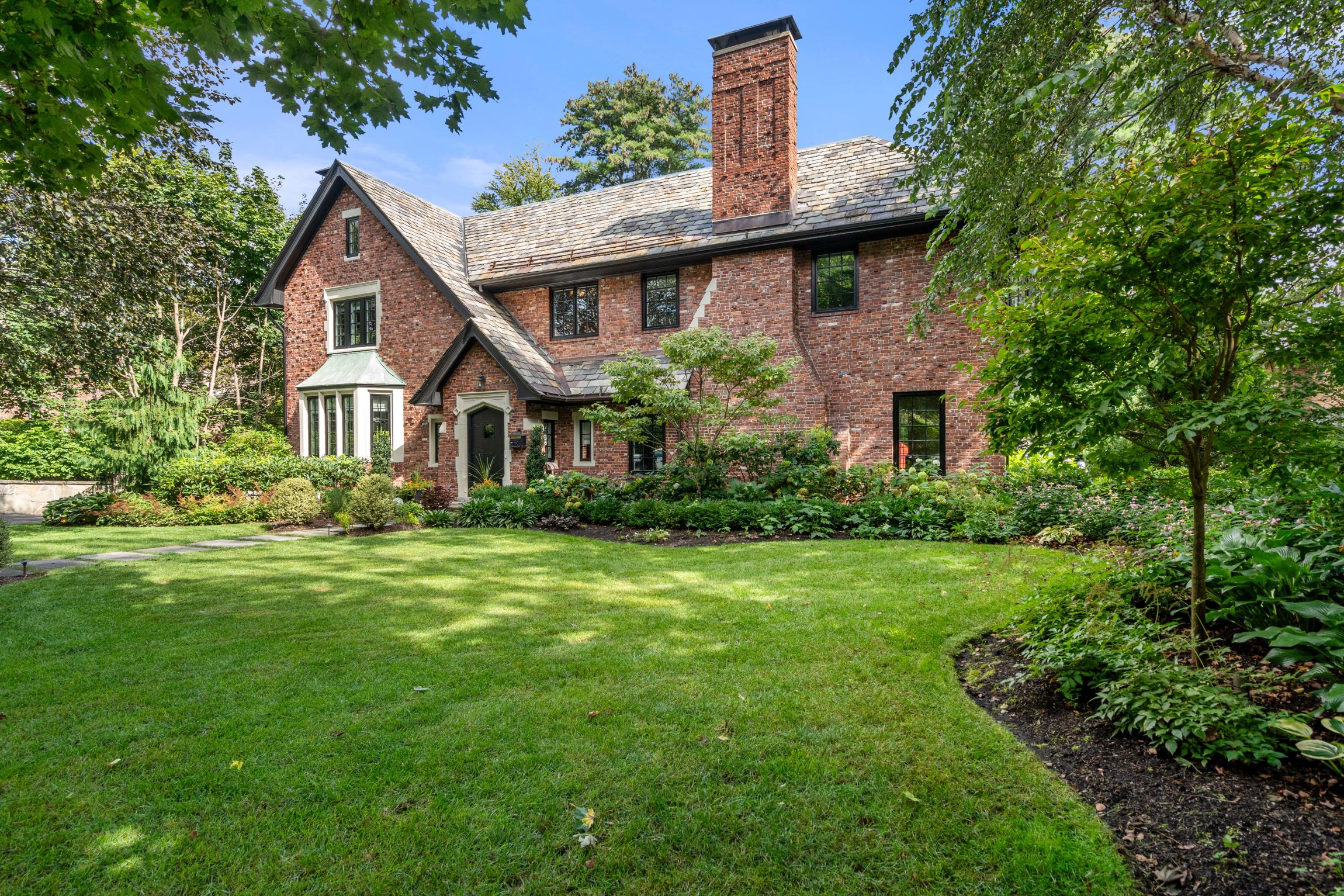 52 Hammondswood Rd 