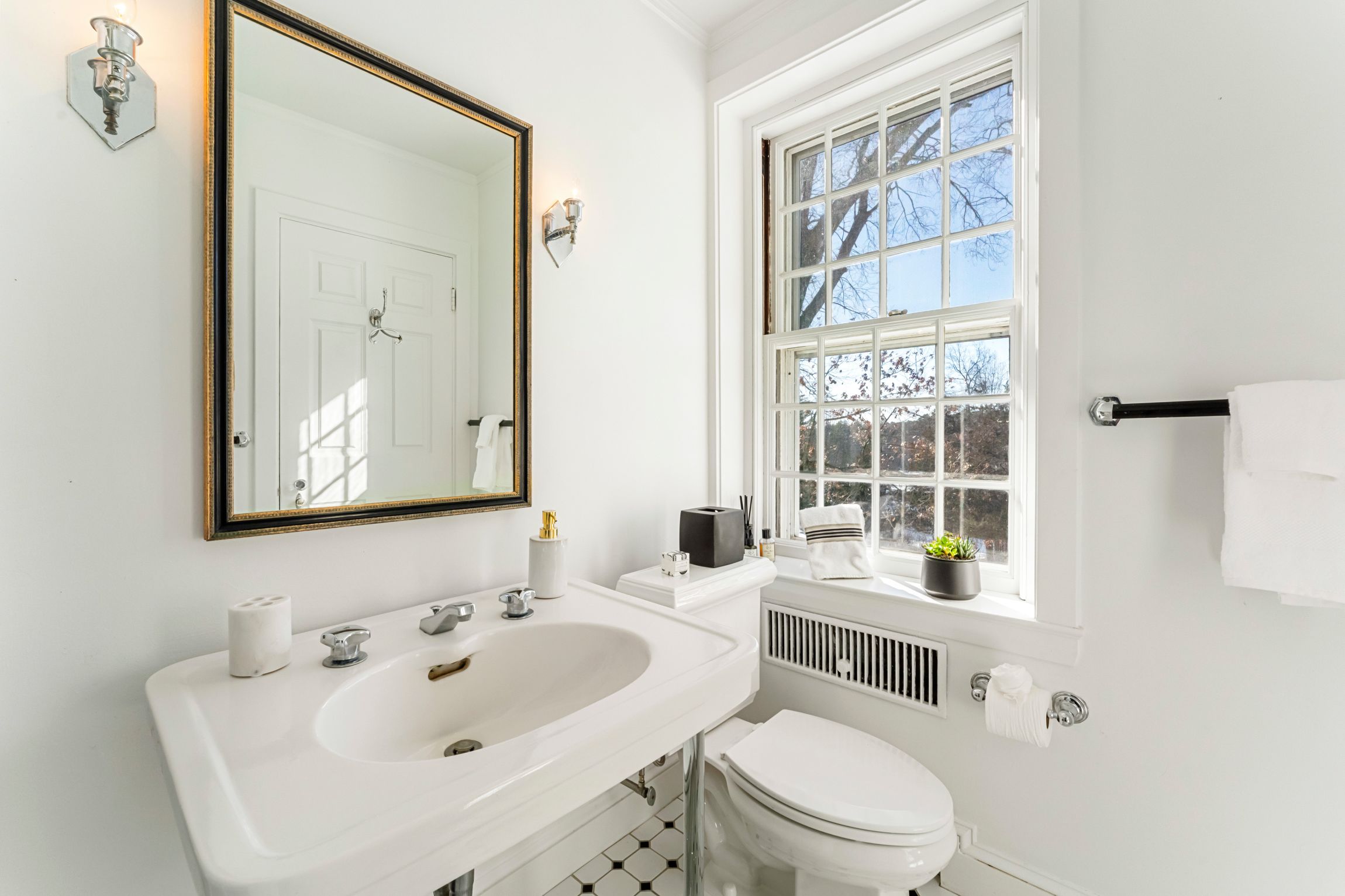 51 Asbury St 