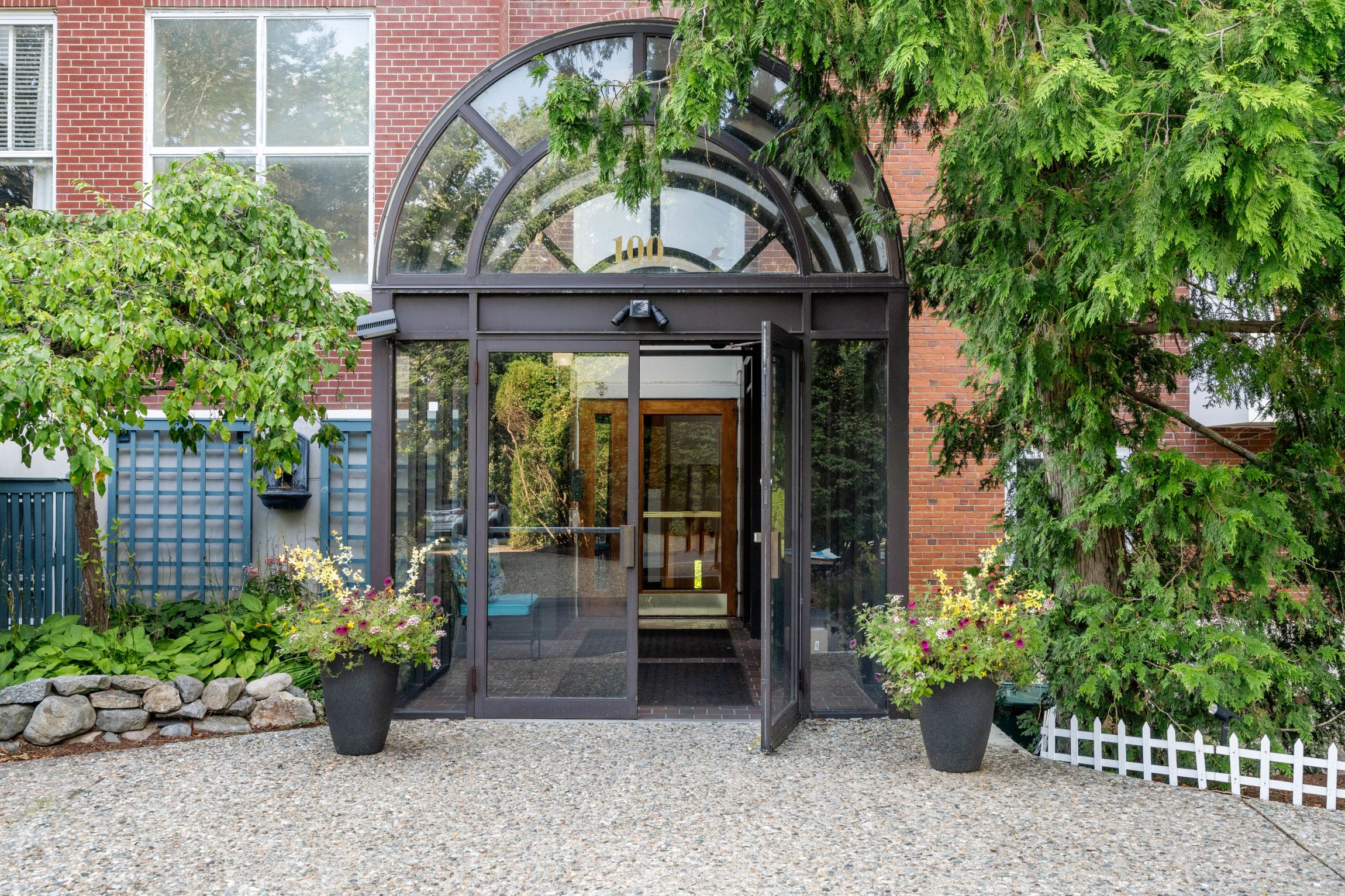 100 Parks Street, Unit 19