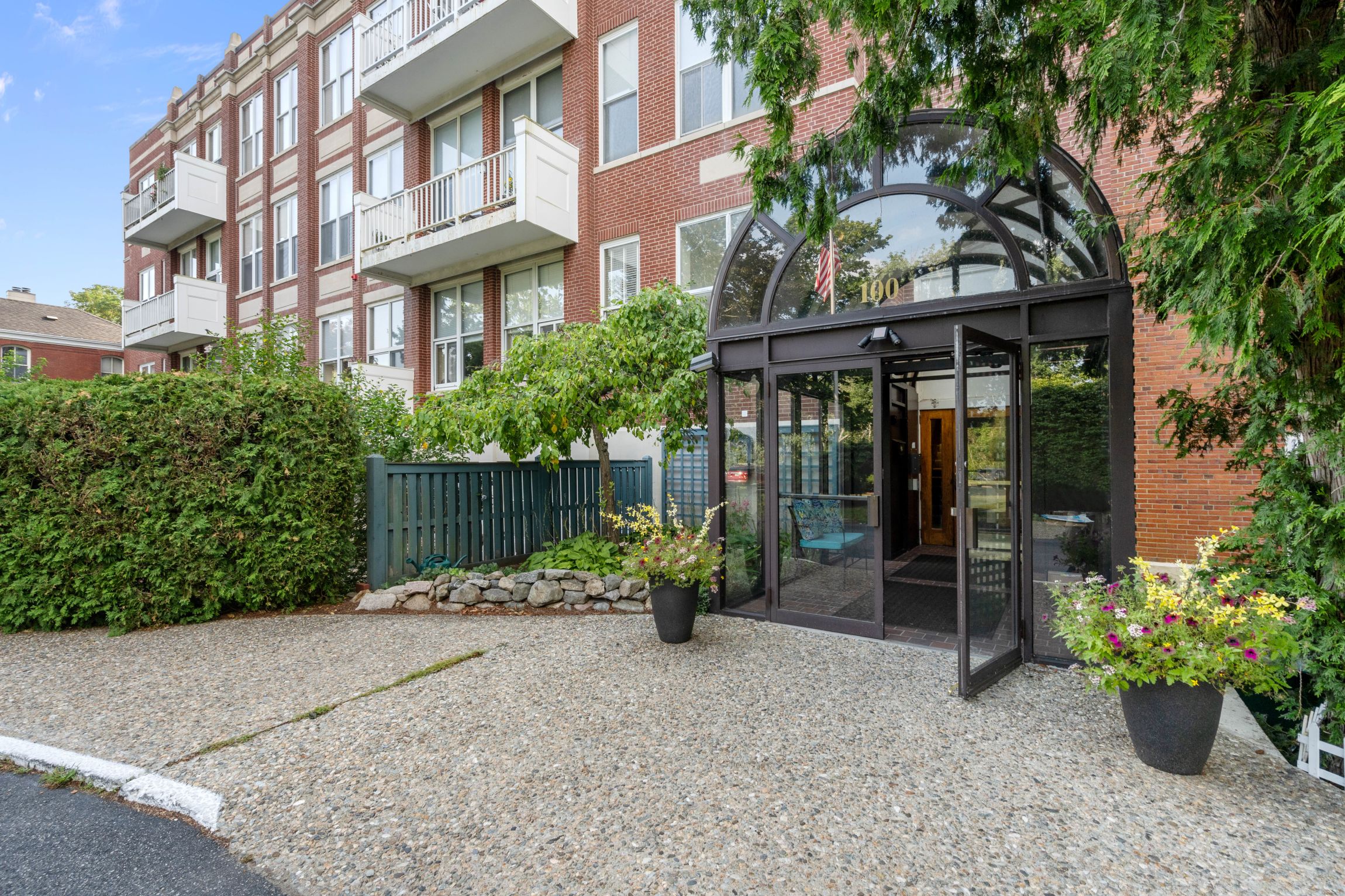 100 Parks Street, Unit 19