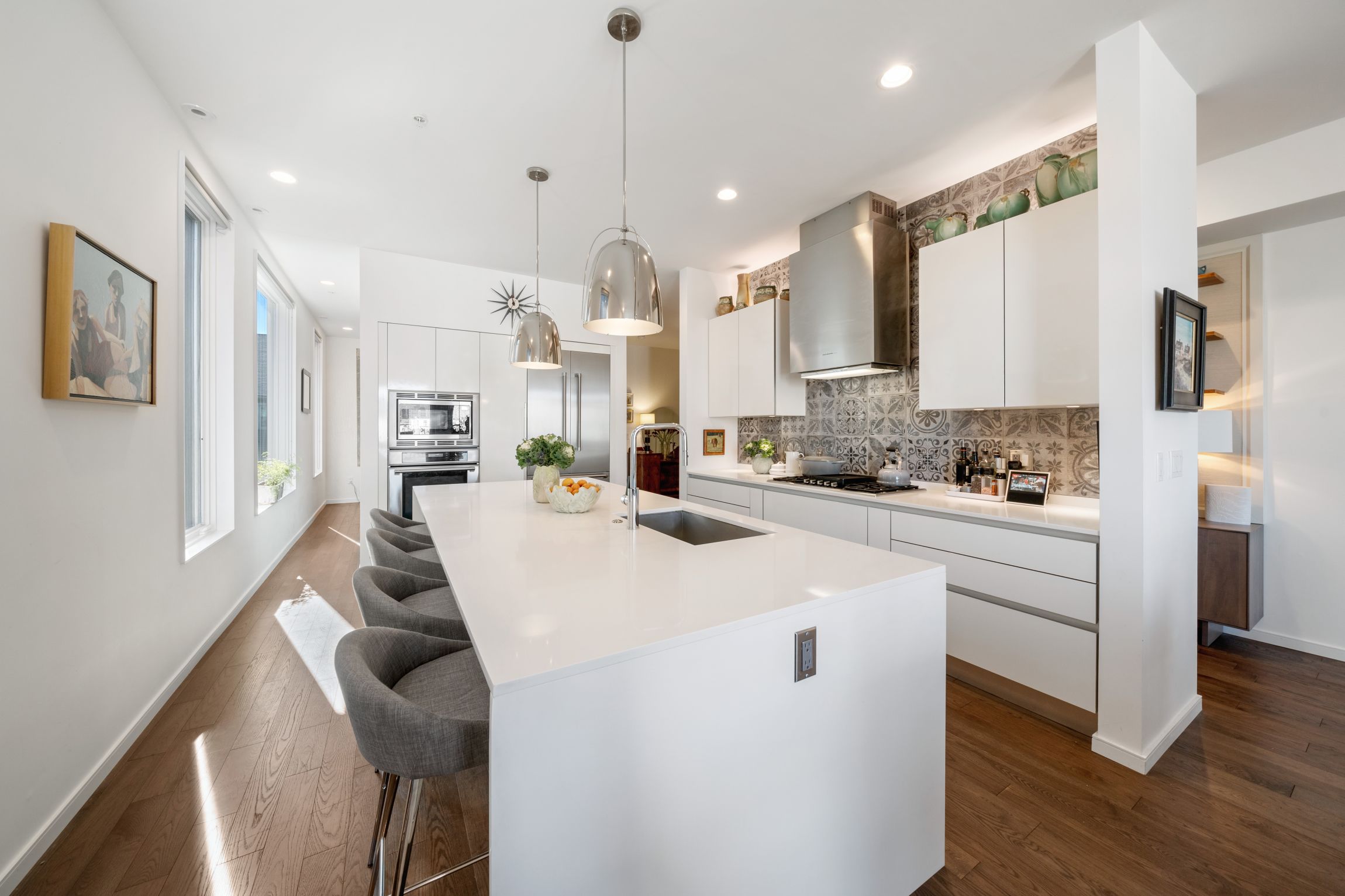509 E 1st Street 5