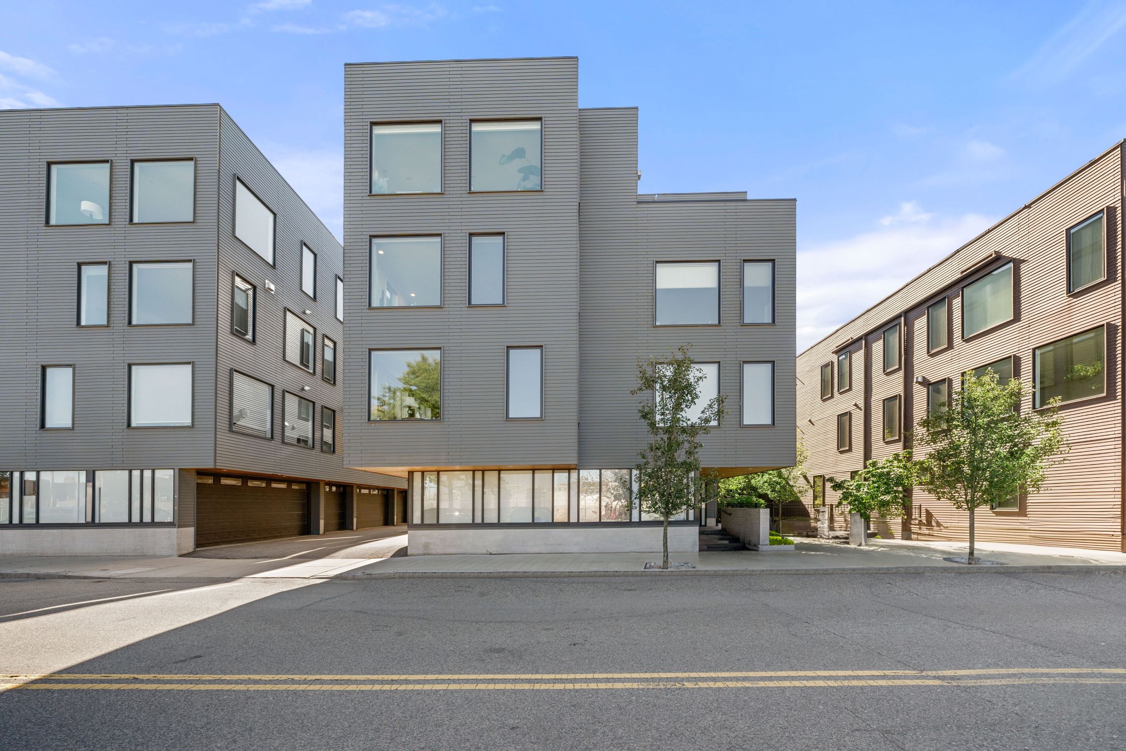 509 E 1st Street 5