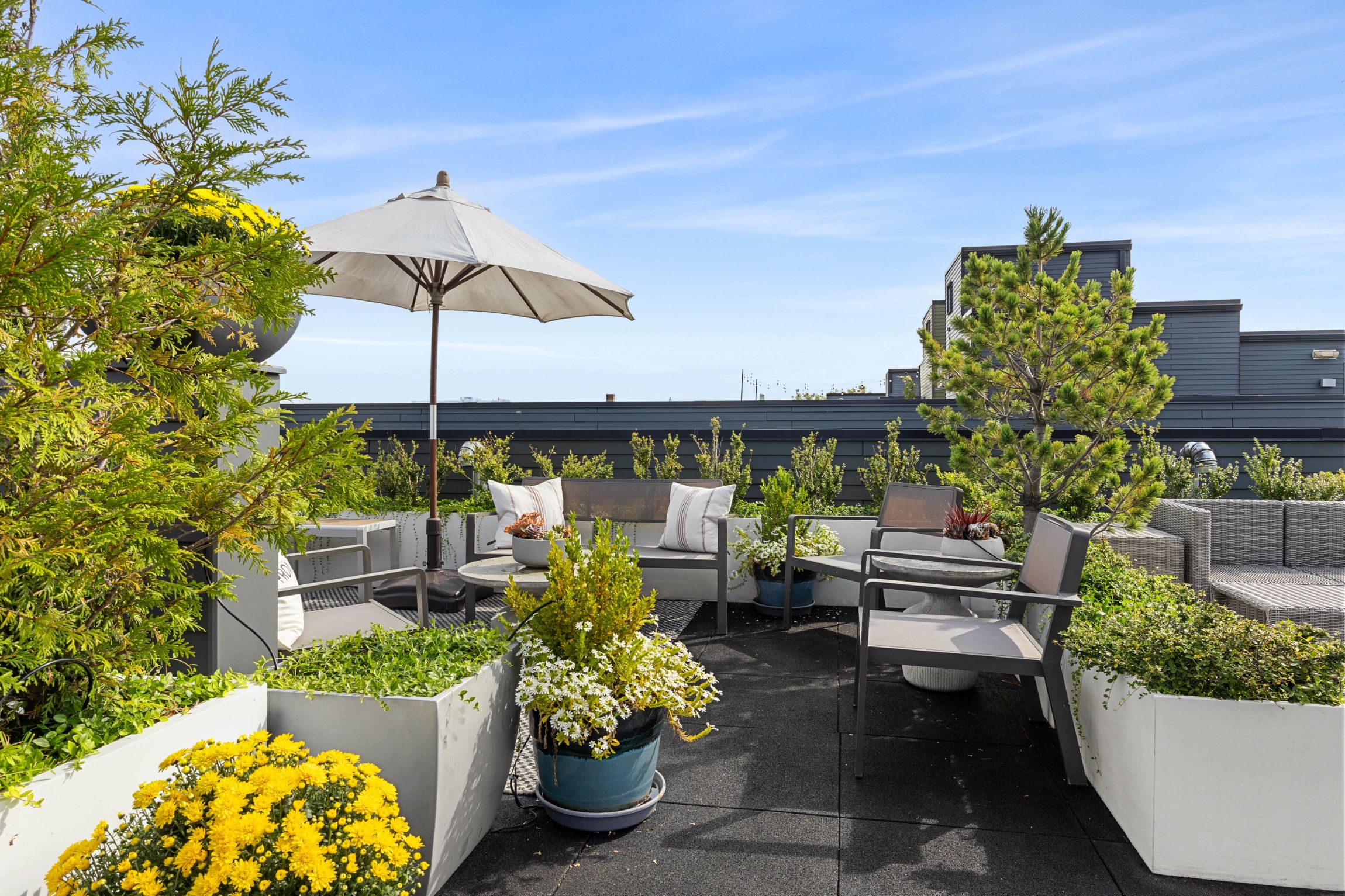 509 E 1st Street 5